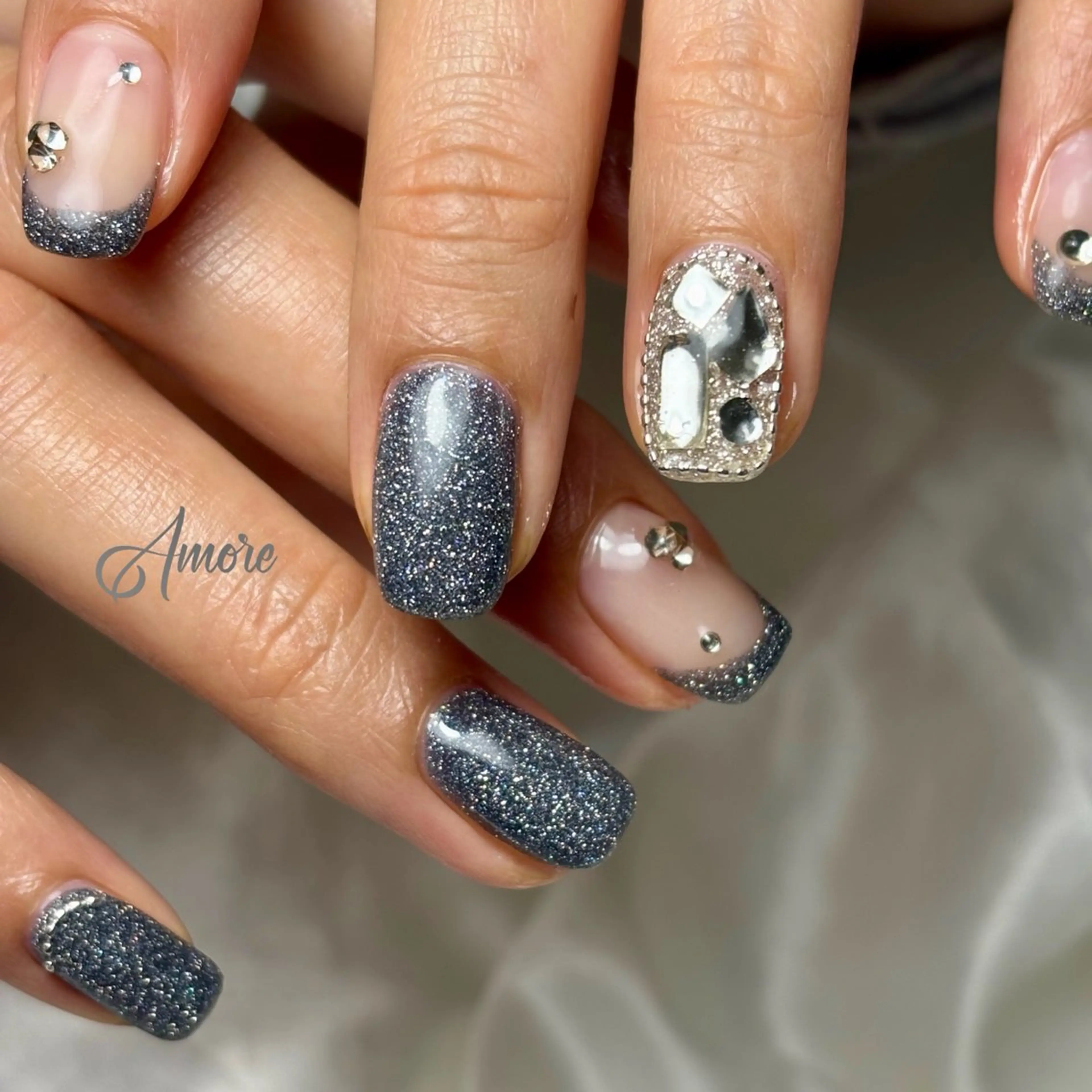 ネイル ジェルネイル キラキラネイル 韓国ネイル マグネットネイル パラジェル You kyehwaのネイルデザイン