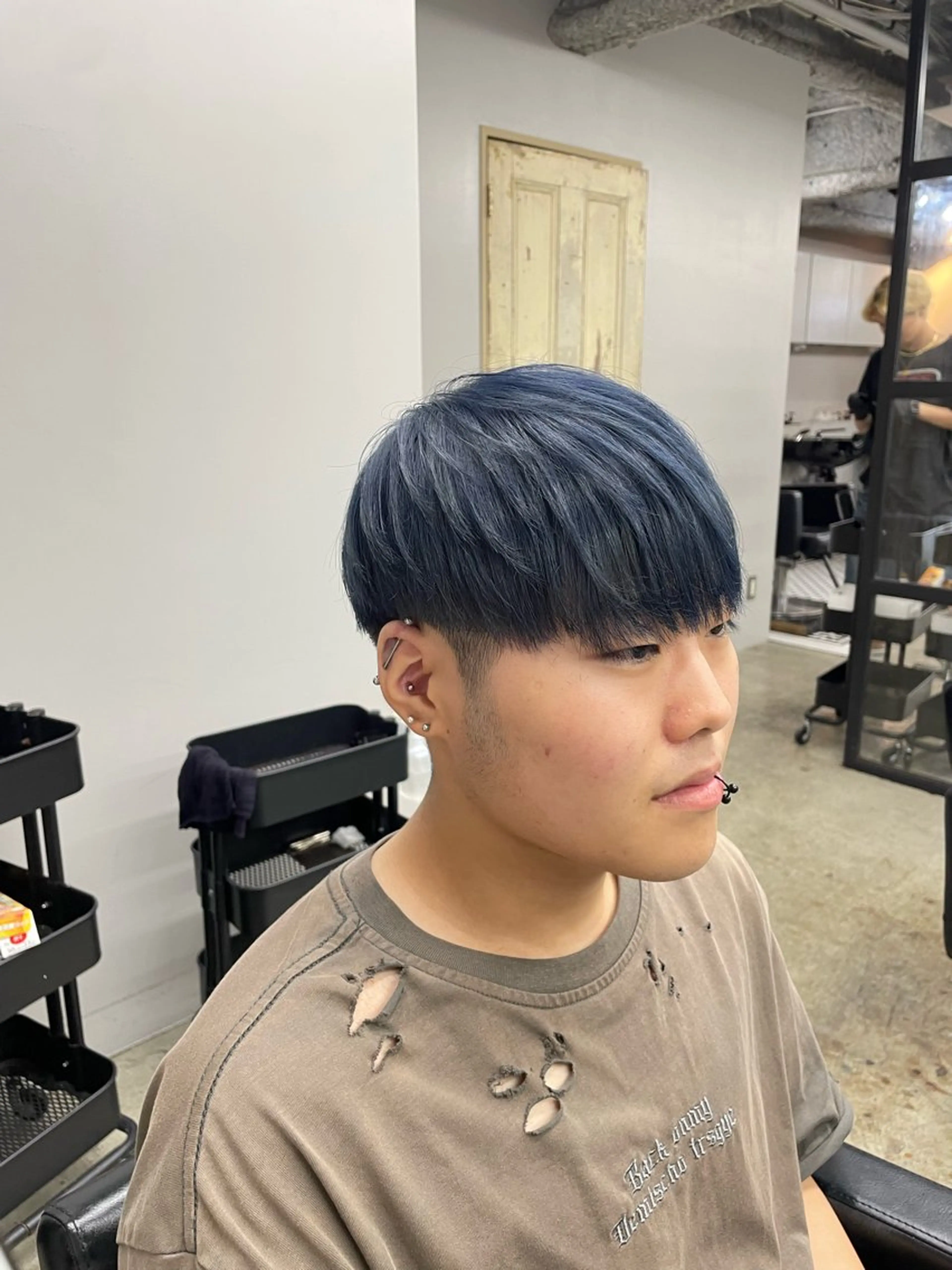 カラー メンズ カット ヘアセット 新宿/韓国ヘア/ 髪質改善ストレートのヘアスタイル