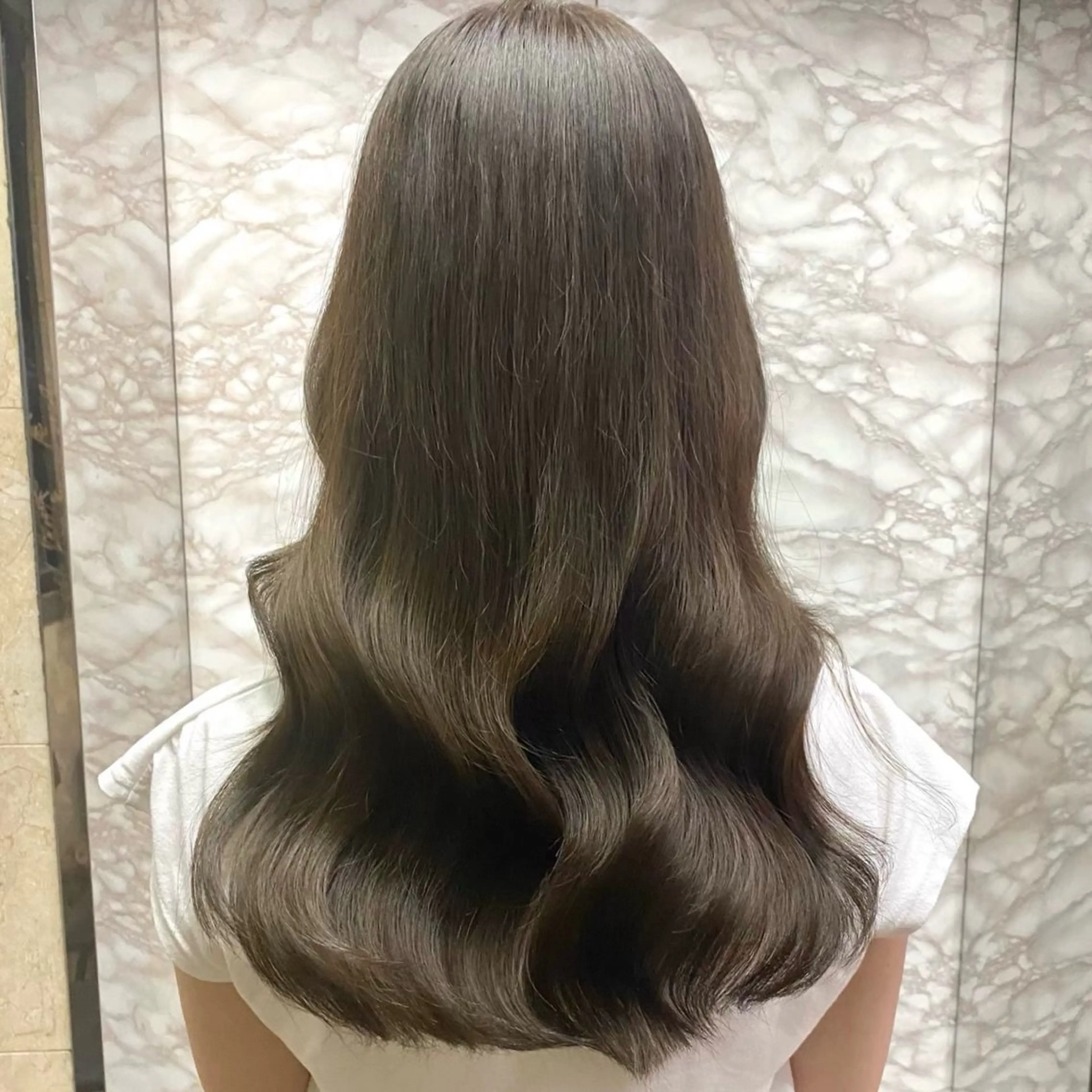 ロング カラー ヘアアレンジ ベージュカラー 透明感カラー オリーブベージュ 銀座terrace所属・🫧透明感／艶カラー 🫧Ryuseiのヘアスタイル