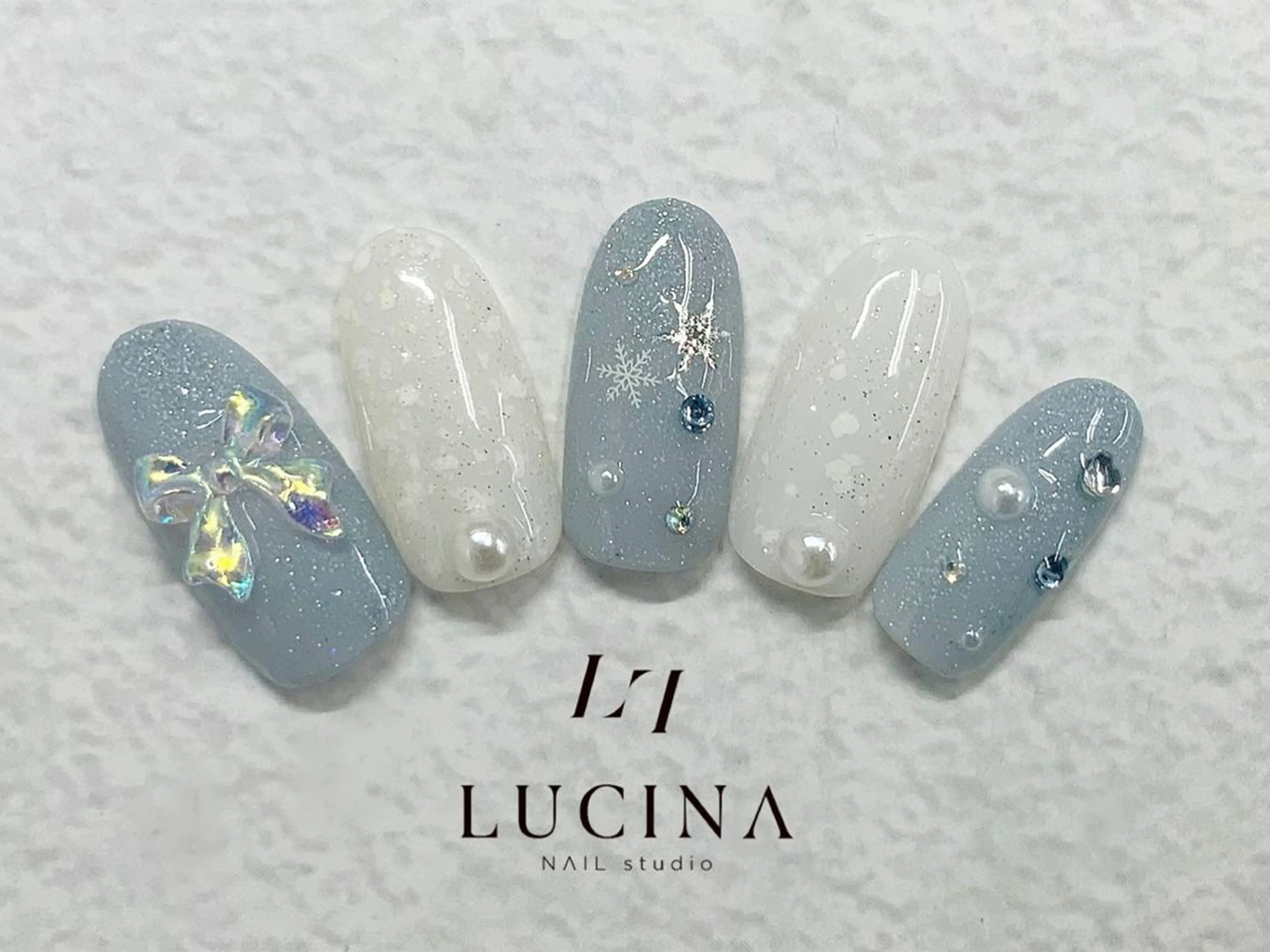 ネイル クリアネイル 長さ出し フットネイル フレンチネイル ジェルネイル ハンドネイル 新橋 ルキナ スタッフのネイルデザイン