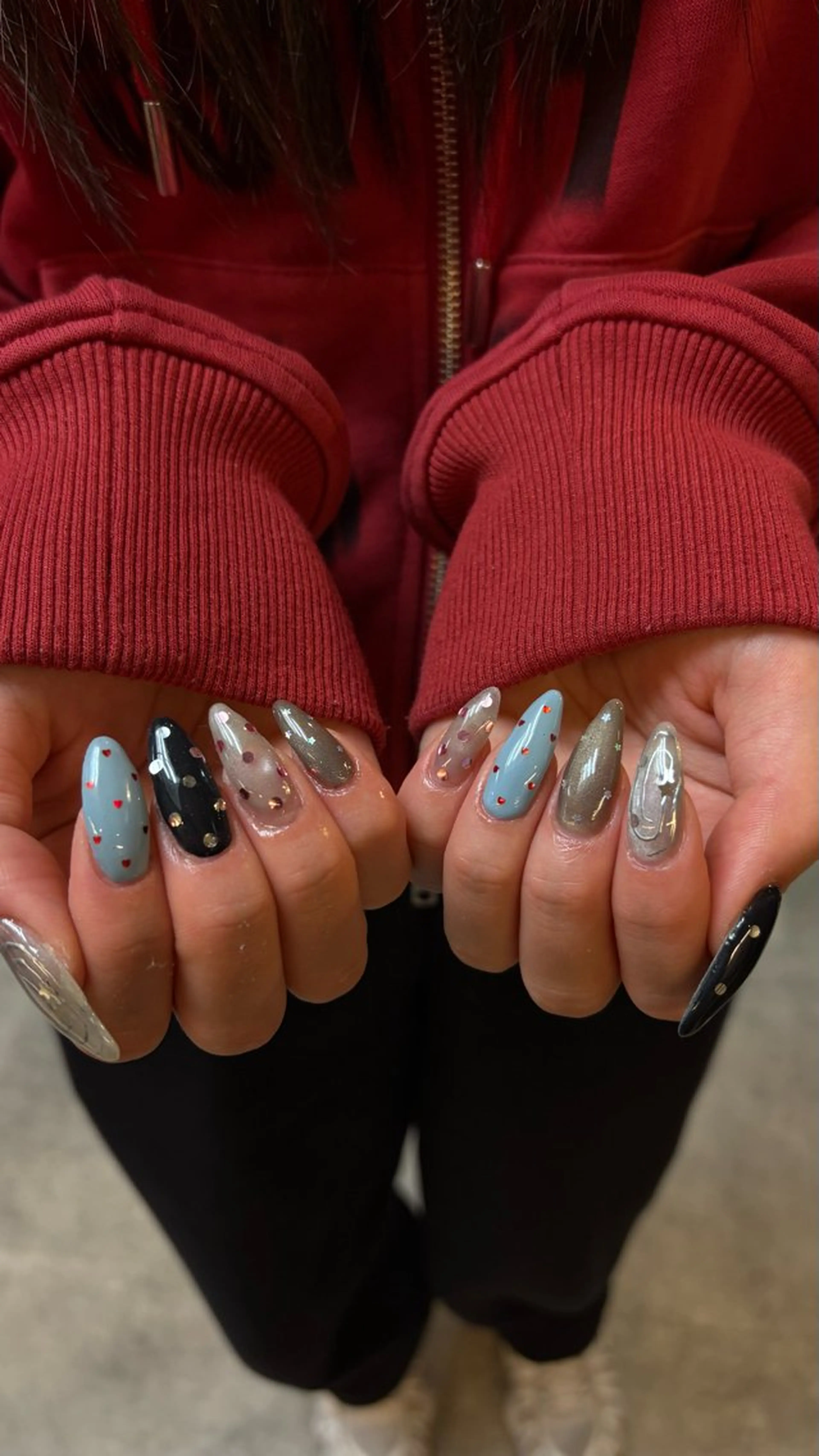 ネイル しおん🎶｜ひと 癖ニュアンス｜個性派のネイルデザイン