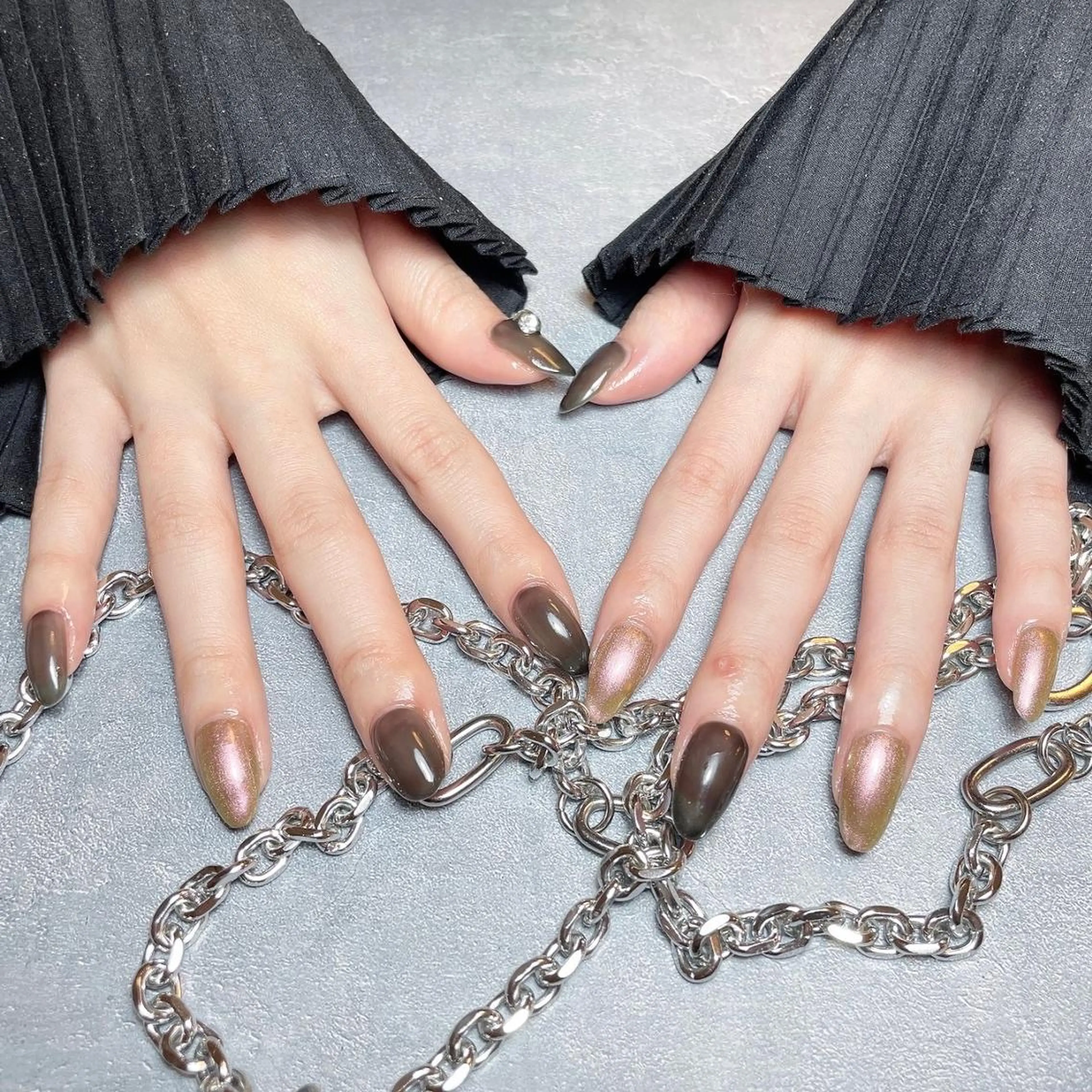 ネイル RAFFINE 月🦋🩵のネイルデザイン