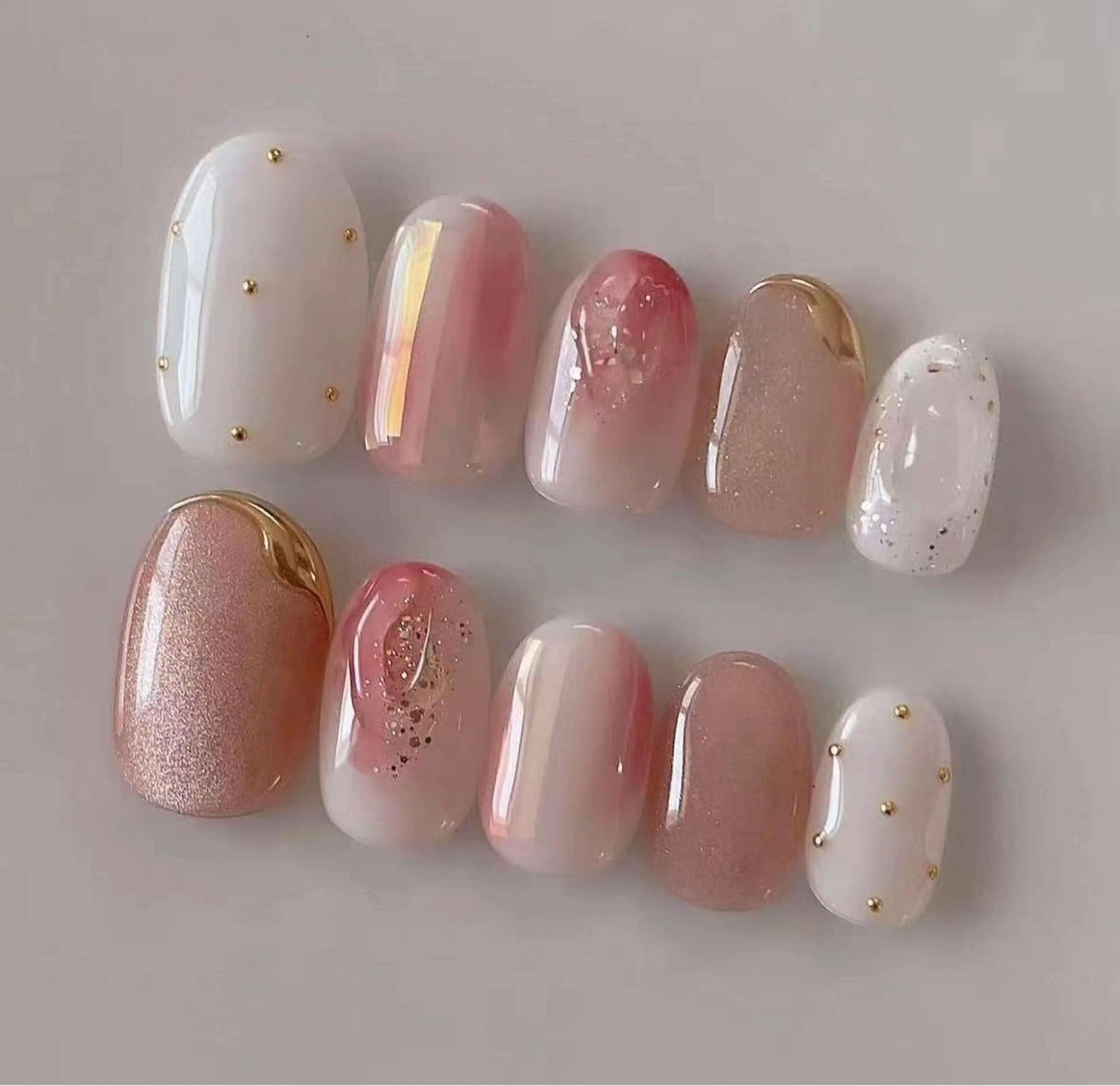 ネイル アートネイル チークネイル 長さ出し フットネイル ジェルネイル ラッキーネイルサロン西川口東口店所属・山田 由奈のネイルデザイン