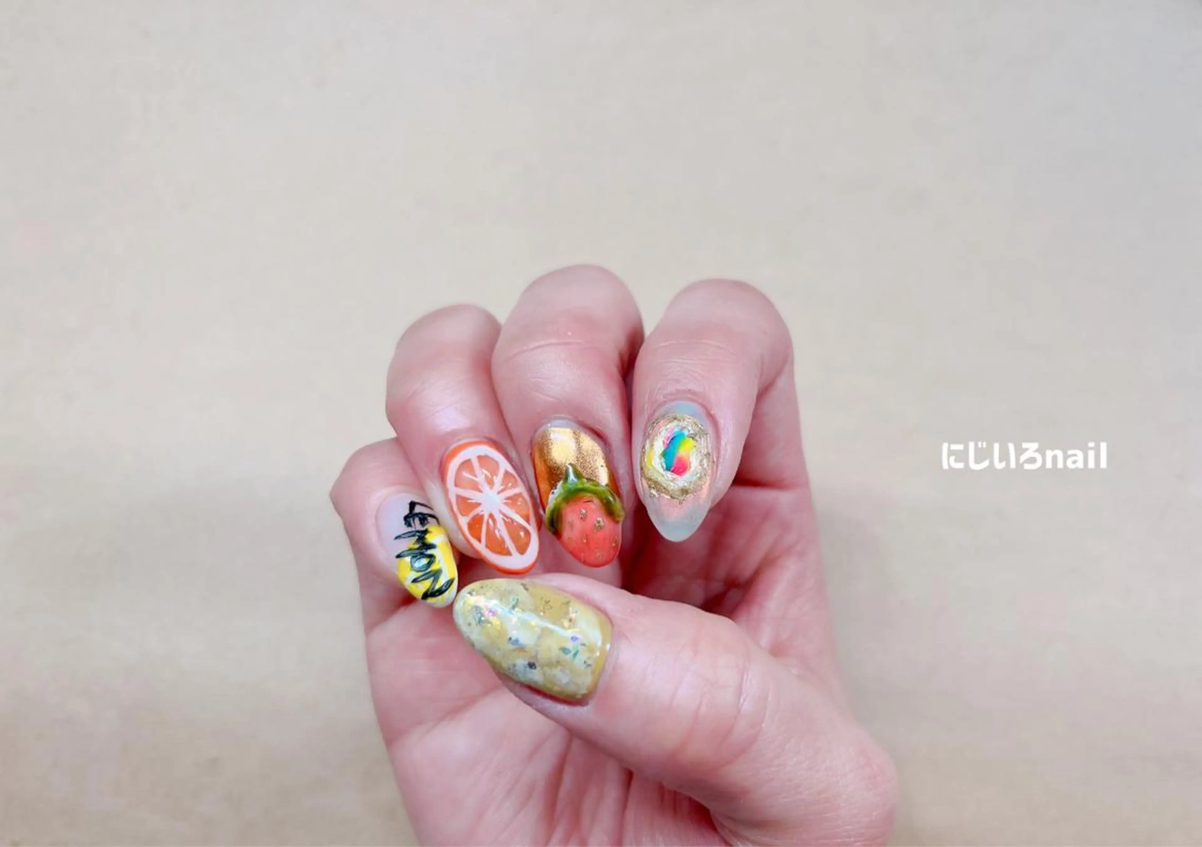 ネイル にじいろ nailのネイルデザイン