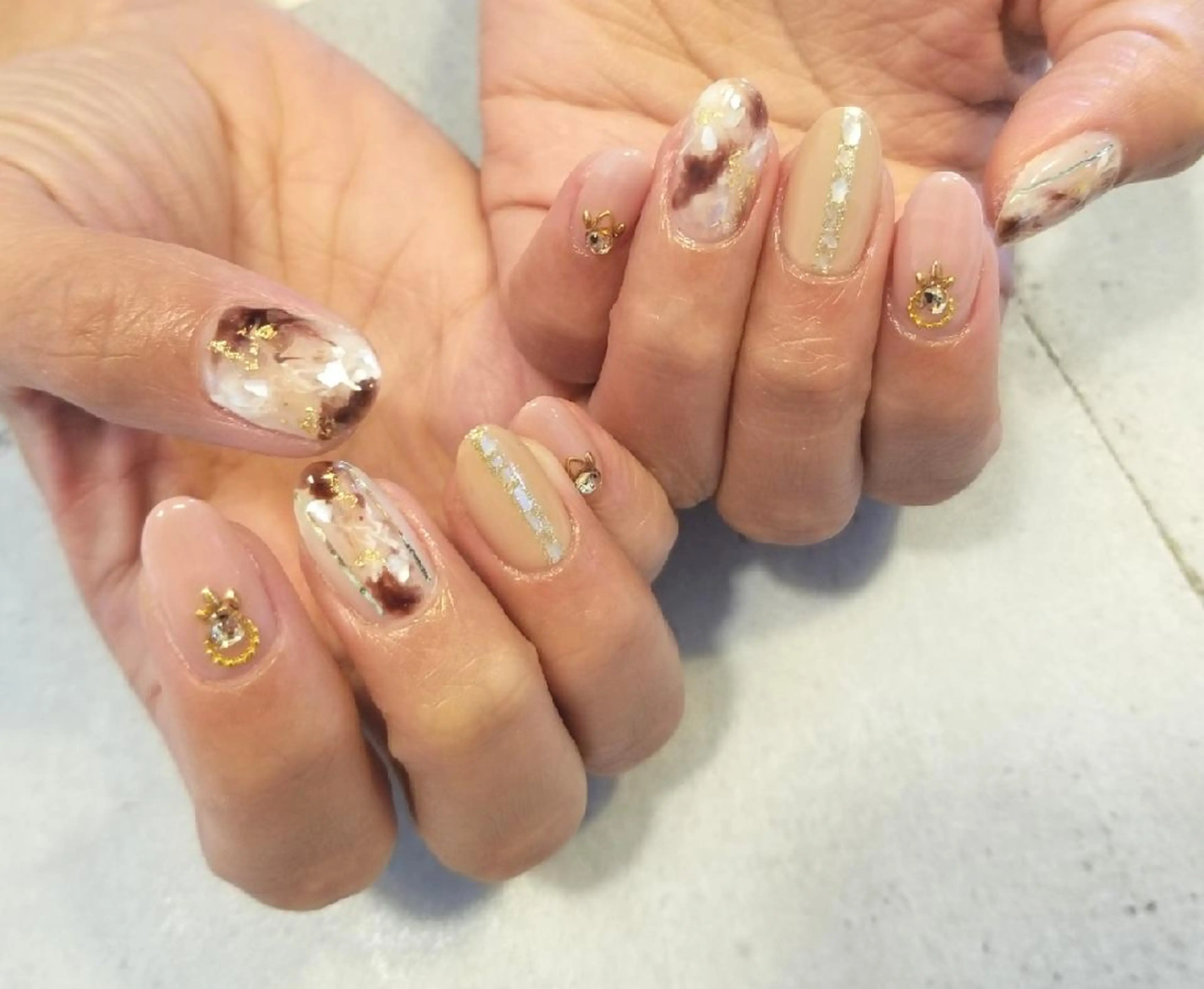 ネイル アートネイル nailatelier nijiiro.所属・nijiiro🌈 サトウのネイルデザイン