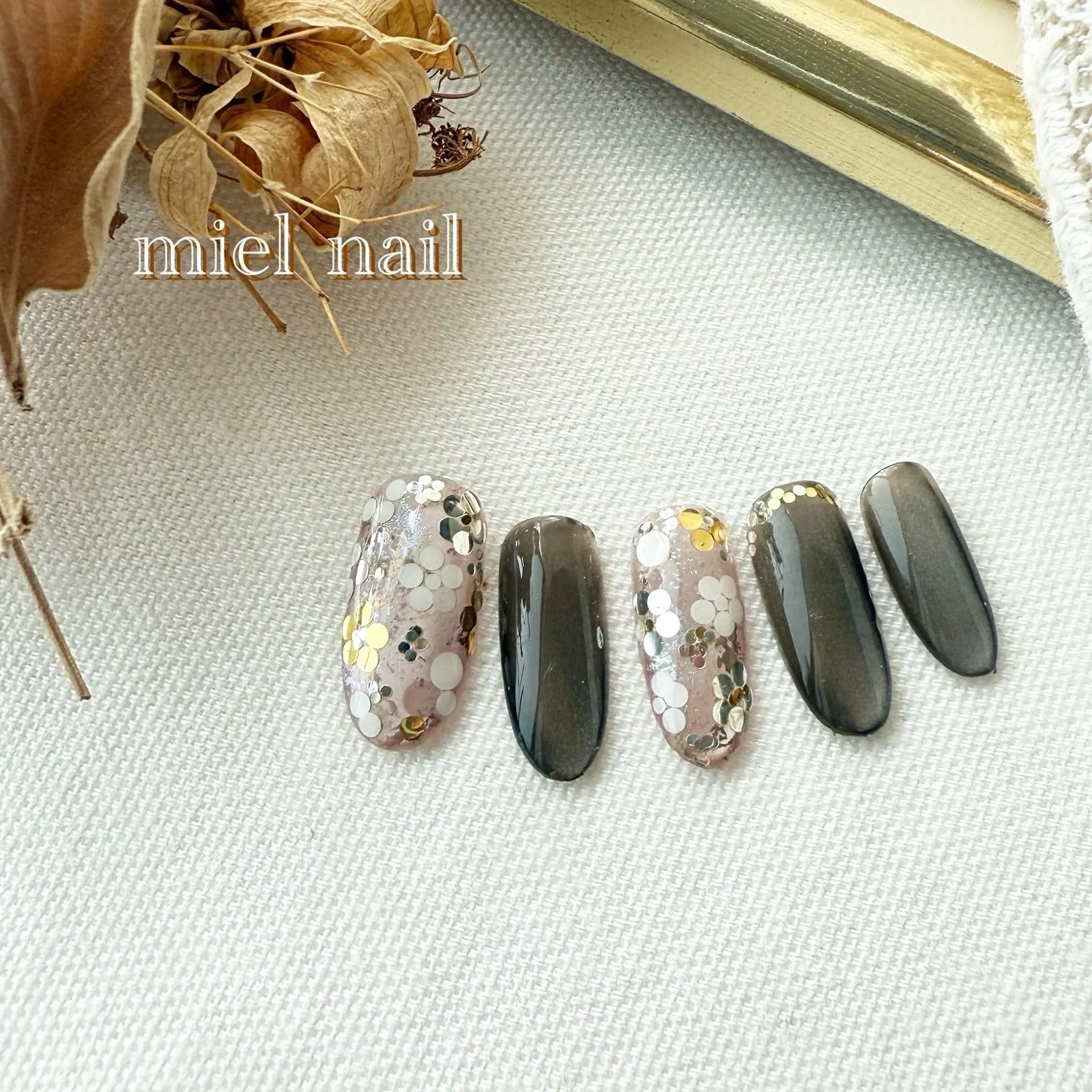 ネイル ホログラムネイル 冬ネイル ハンドネイル miel nailのネイルデザイン