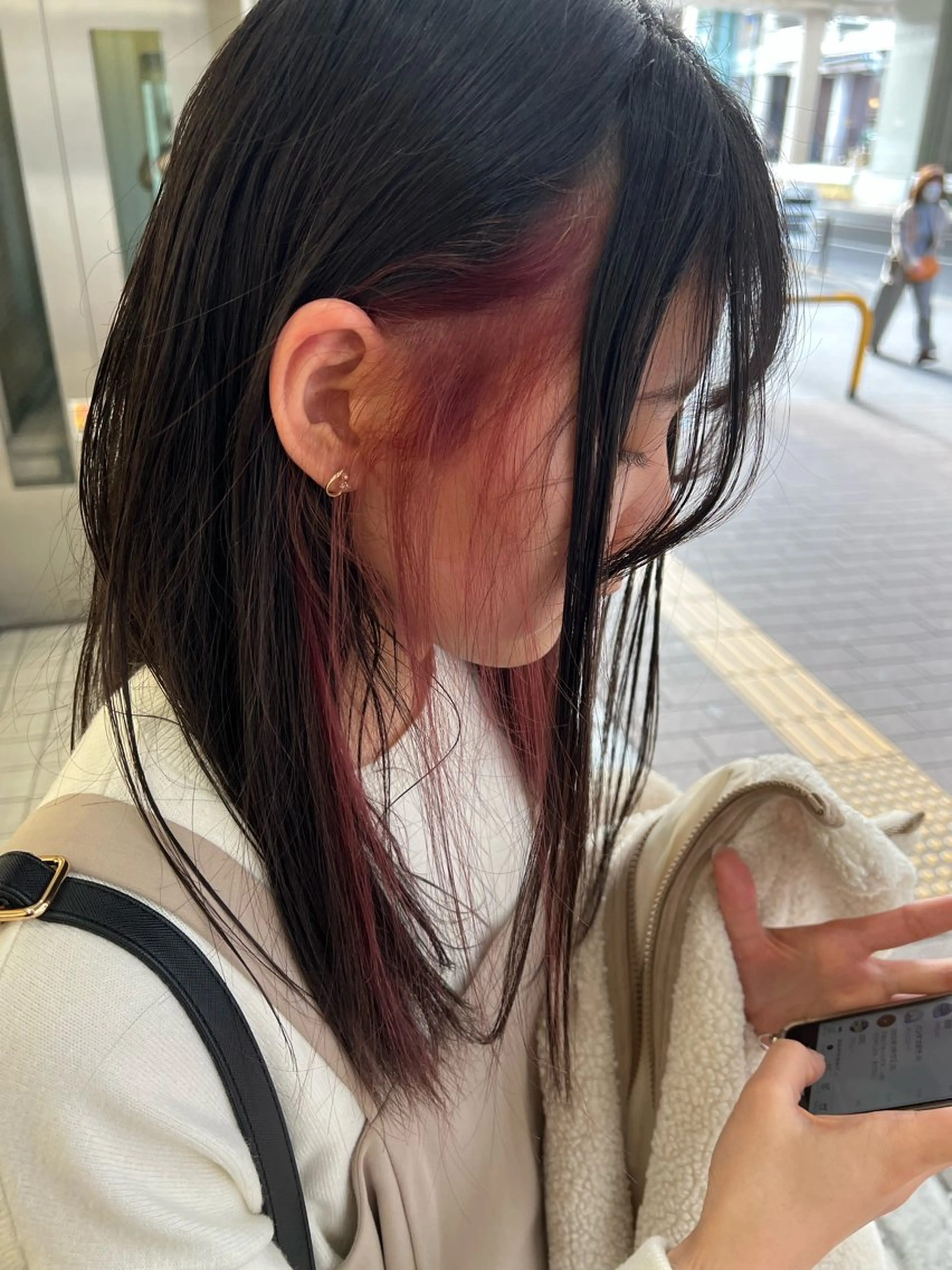 ワンポイントでお洒落にイヤリングカラーorフェイスフレーミング🌸の写真