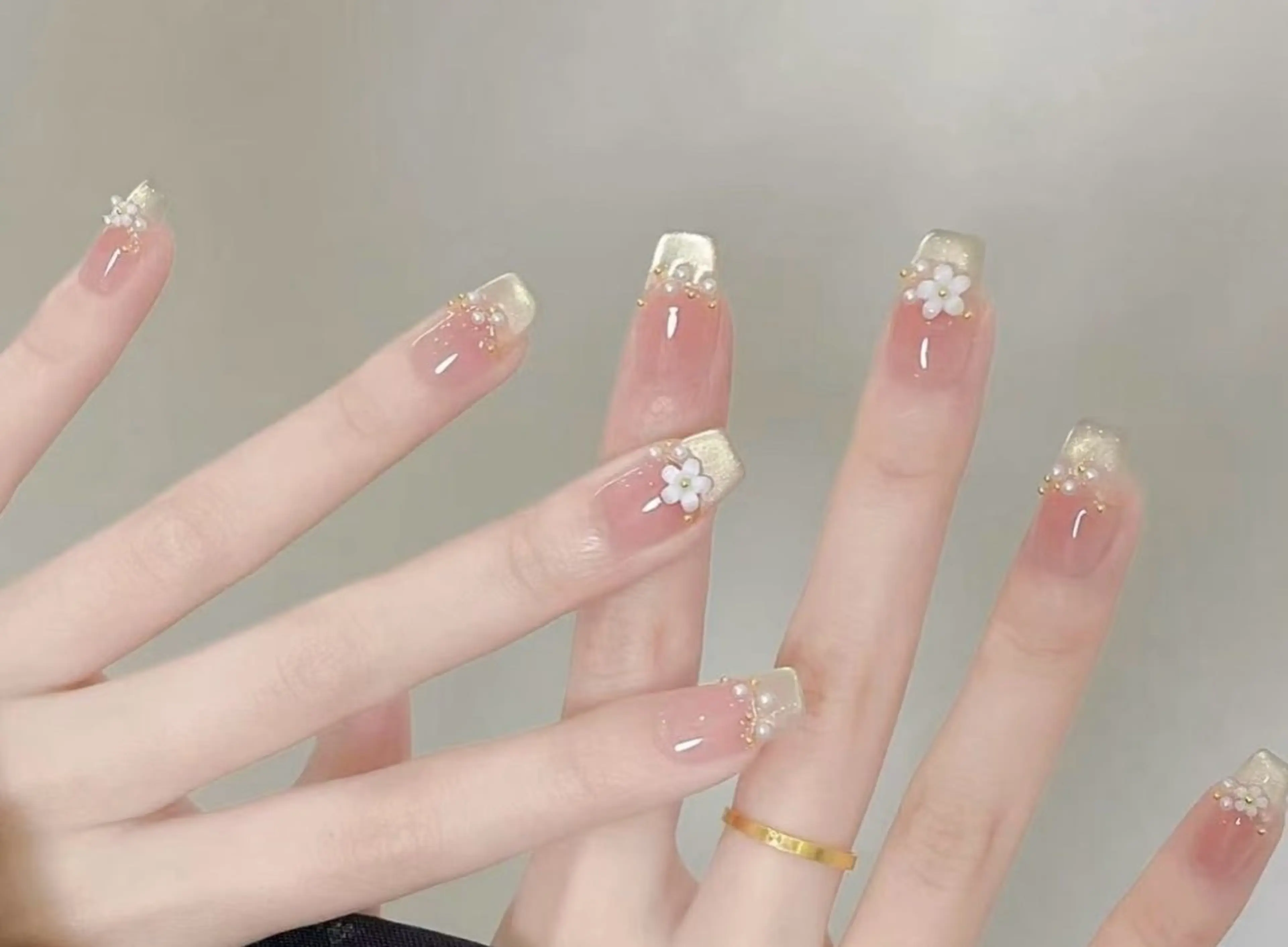 ネイル 夏美 葵のネイルデザイン