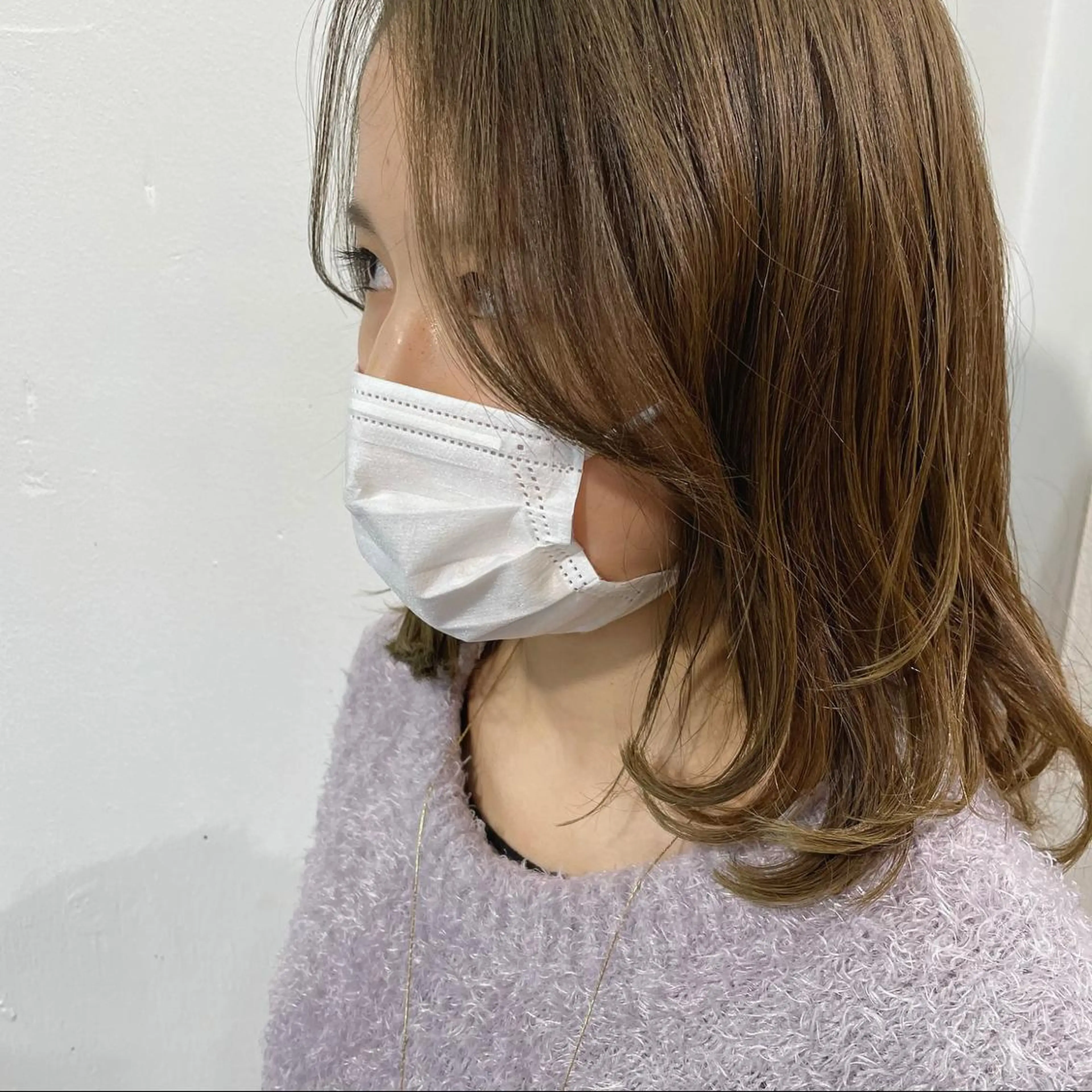 ミディアム カラー カット ヘアカラー ブリーチなしで透け感 暖色カラーボブaoiのヘアスタイル