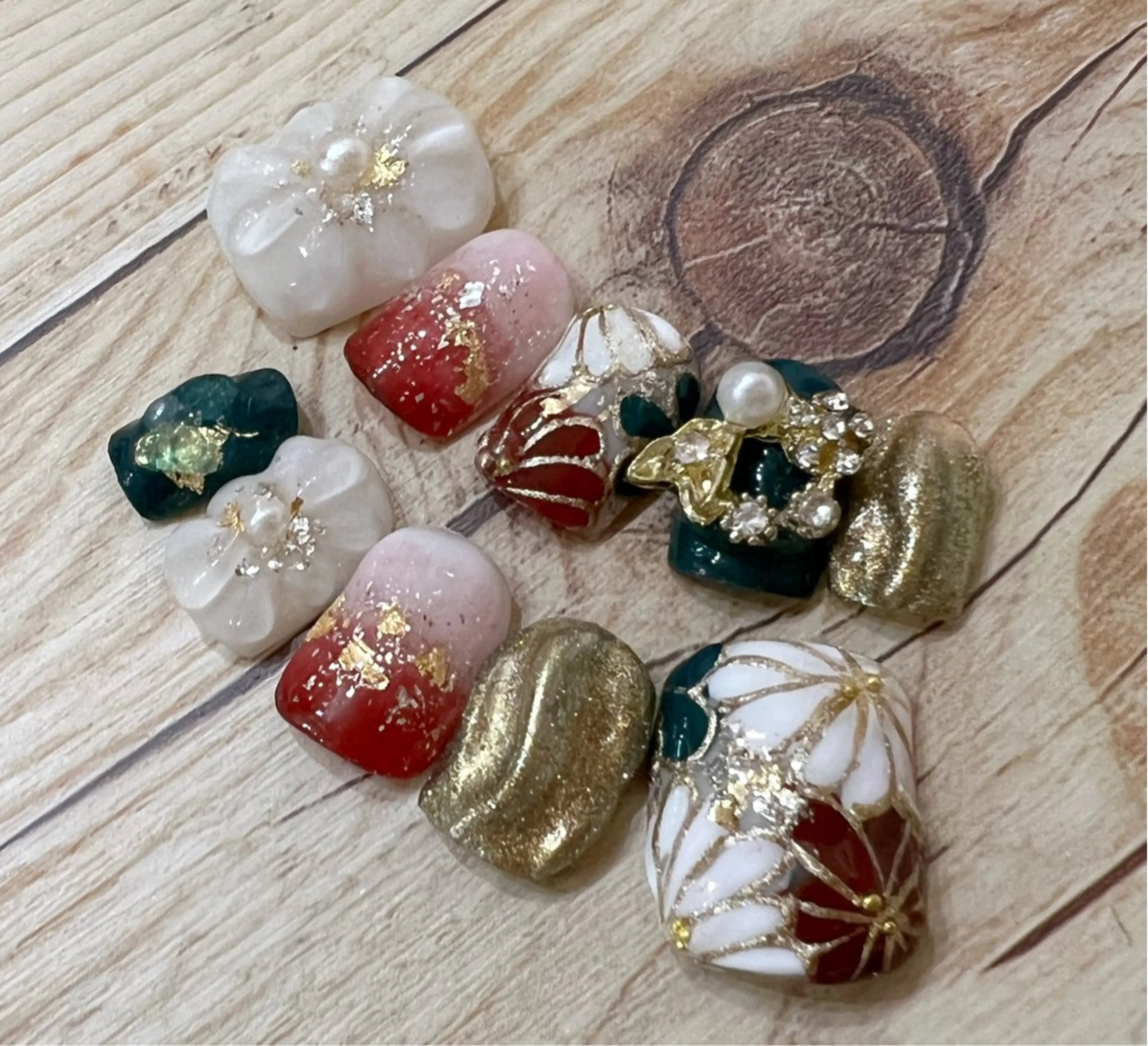 ネイル 成人式 卒業式 ネイルチップ ハンドネイル private salon mieのネイルデザイン