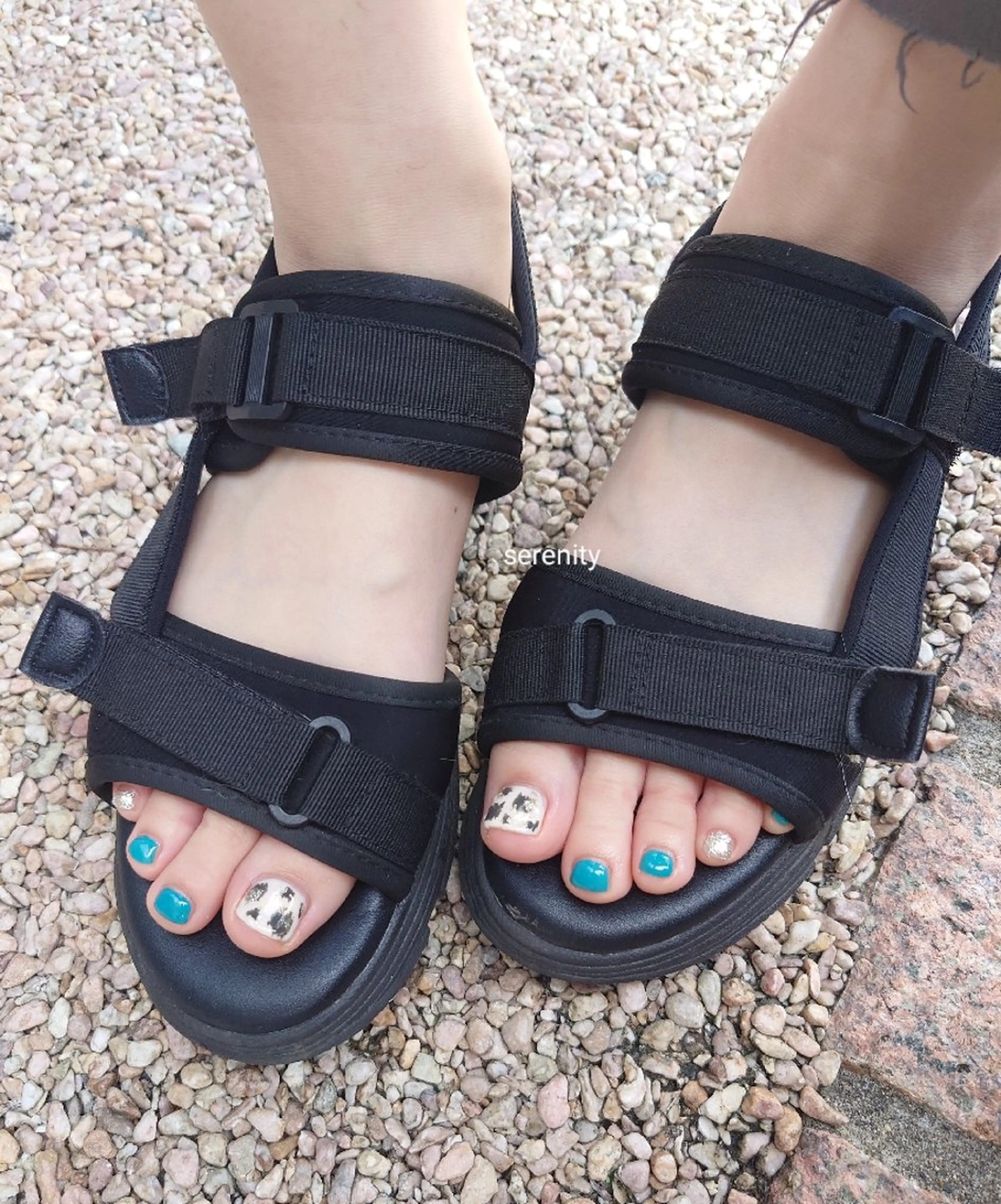 ネイル フットネイル nail  serenityのネイルデザイン