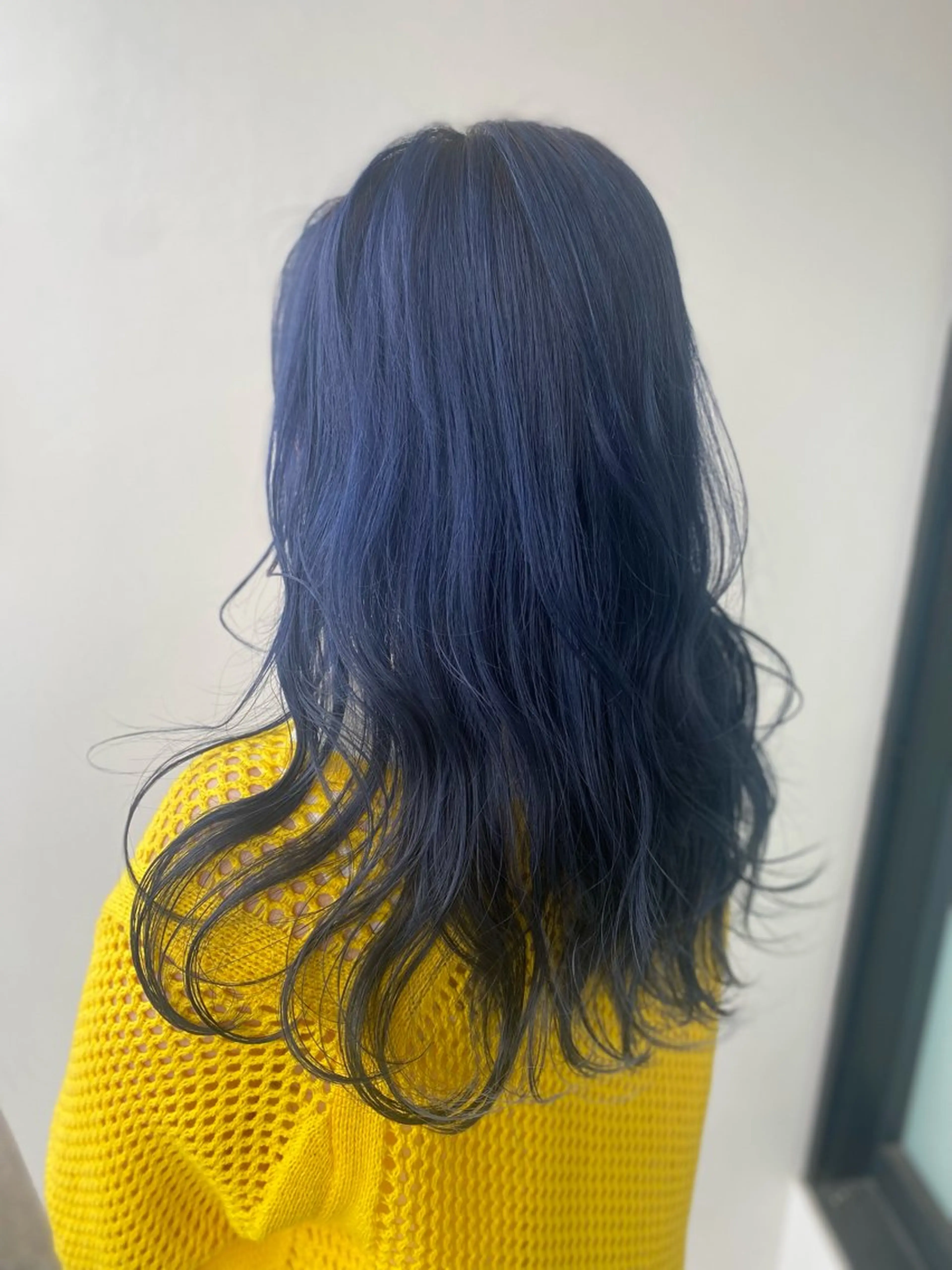 ロング カラー ブリーチ ブルーカラー ブルージュ ase.糸島店所属・UEDA AYAのヘアスタイル