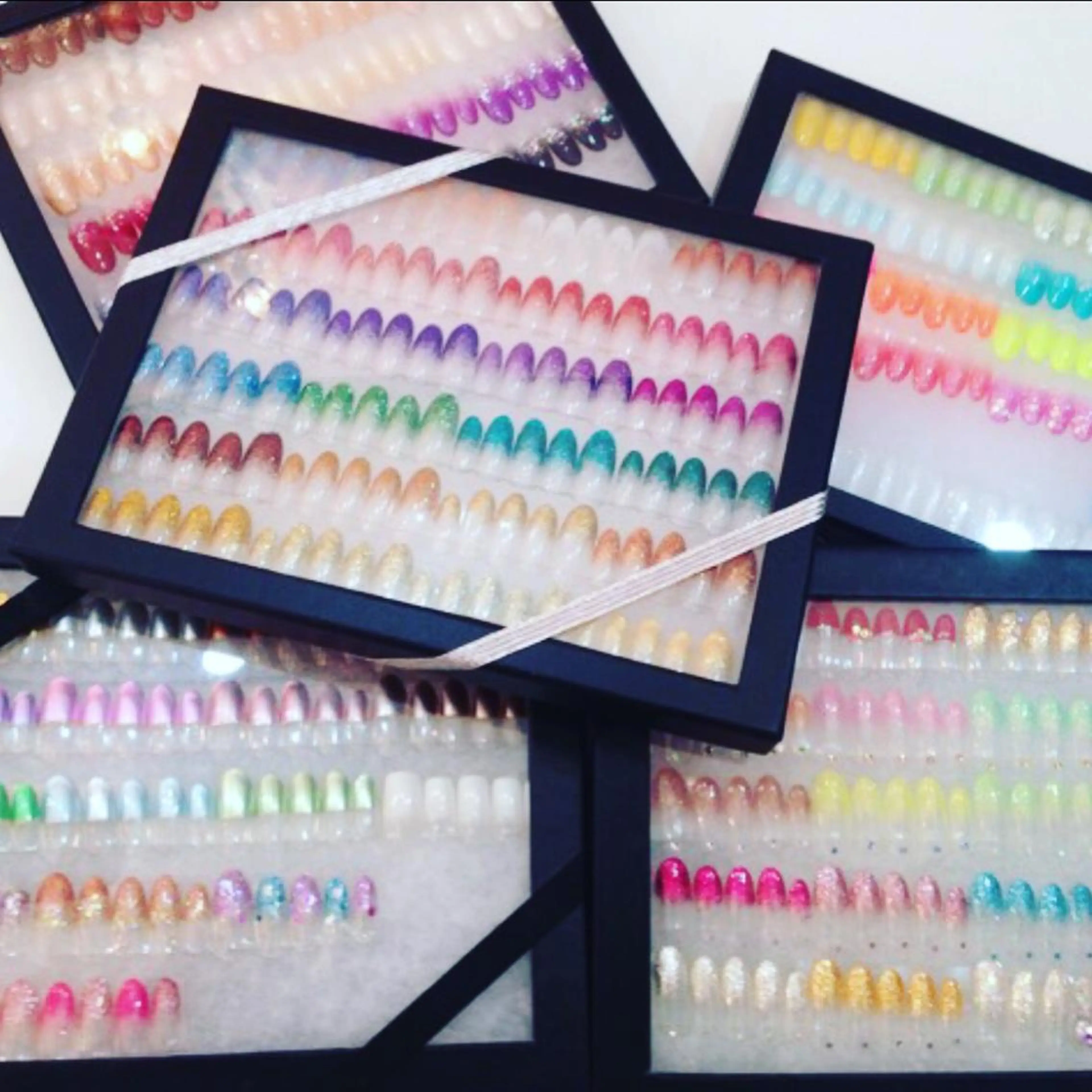 セミロング カラー メンズ キッズ ネイル 卒業式のヘアスタイル アートネイル フットネイル ジェルネイル 卒業式 NAILSGOGO shibuyaのネイルデザイン