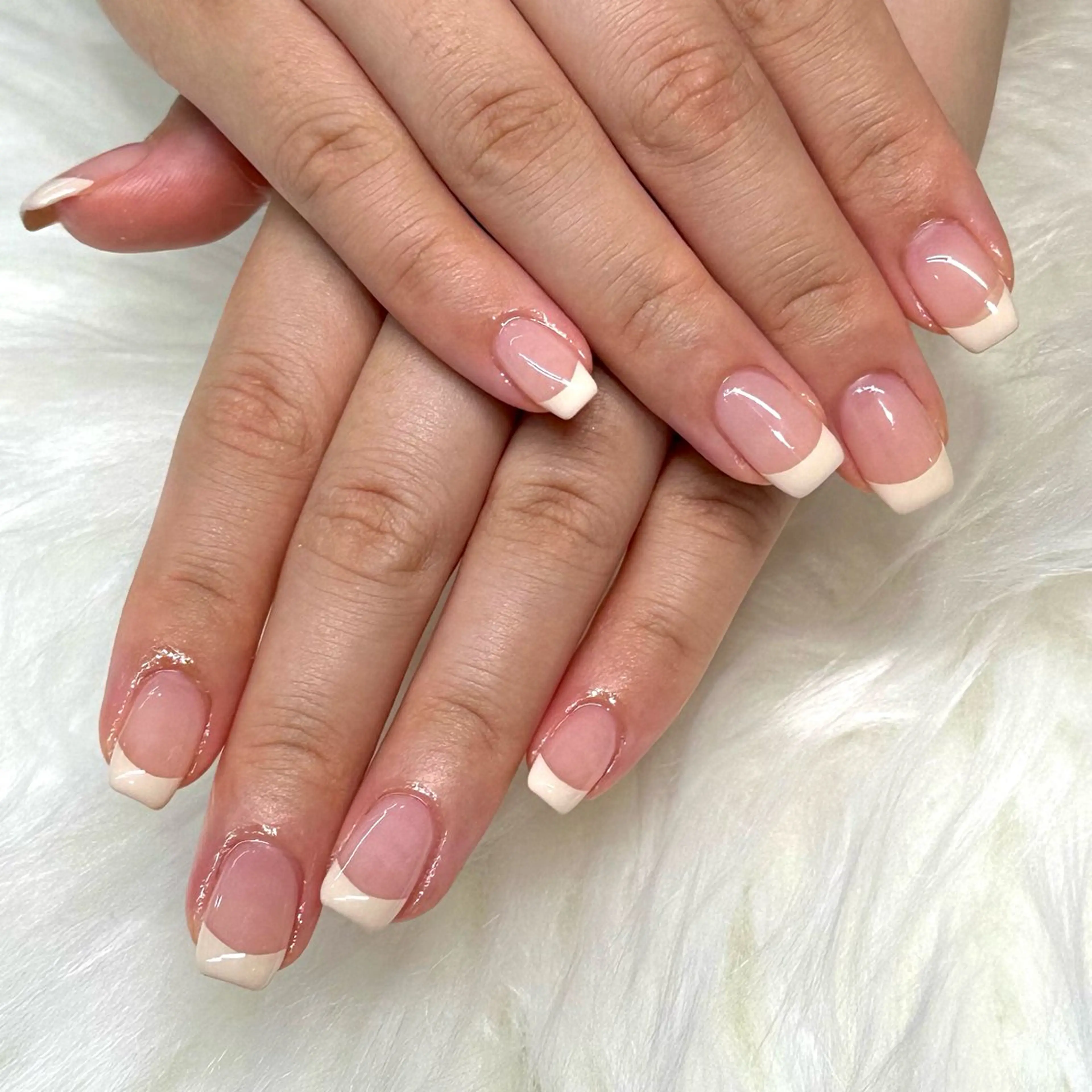 ネイル フレンチネイル ハンドネイル Bianca浦和西口 Takenouchiのネイルデザイン