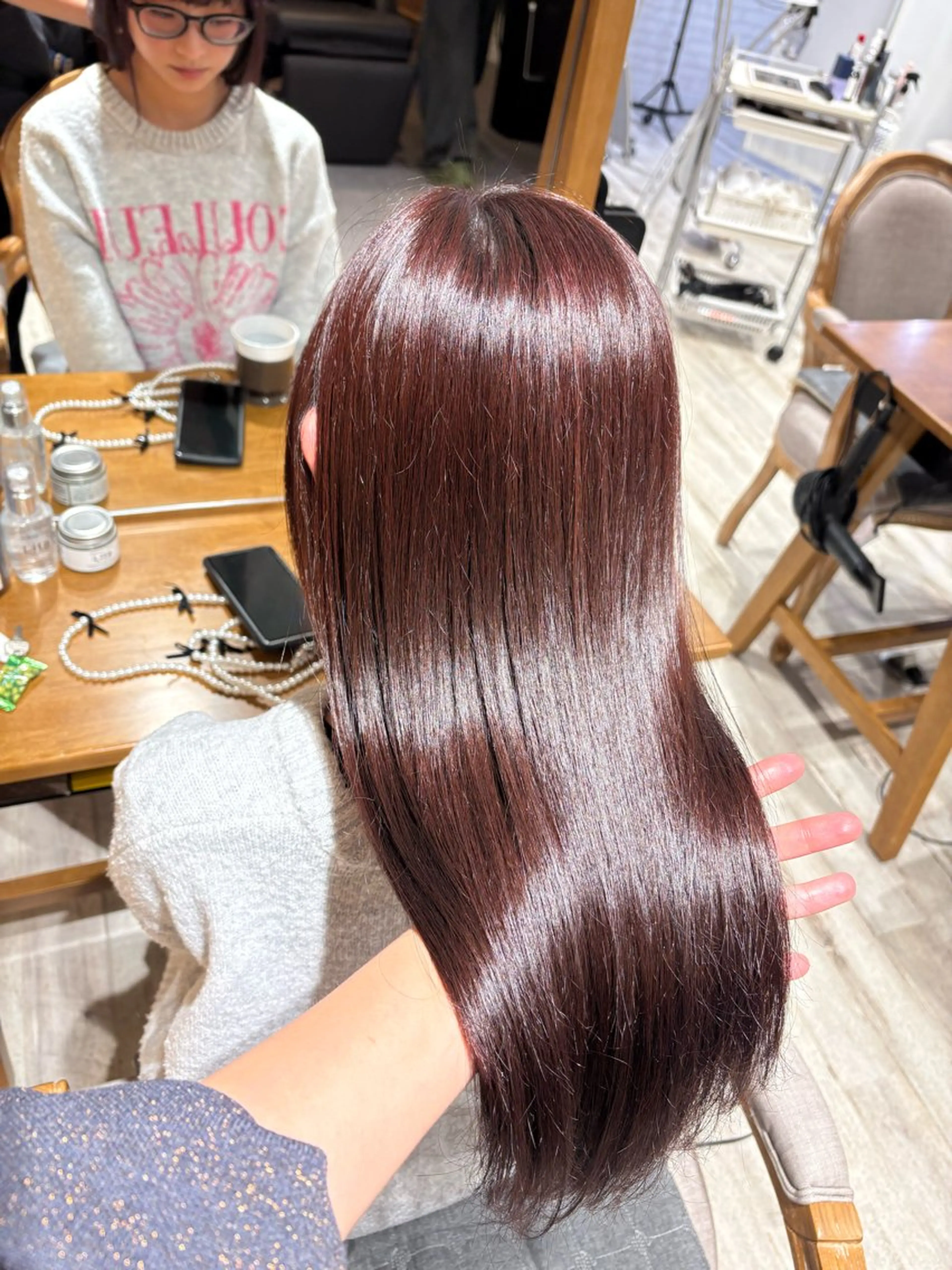 ロング カラー レッドカラー カット ヘアカラー トリートメント 透明感/韓国風 HIRARIのヘアスタイル