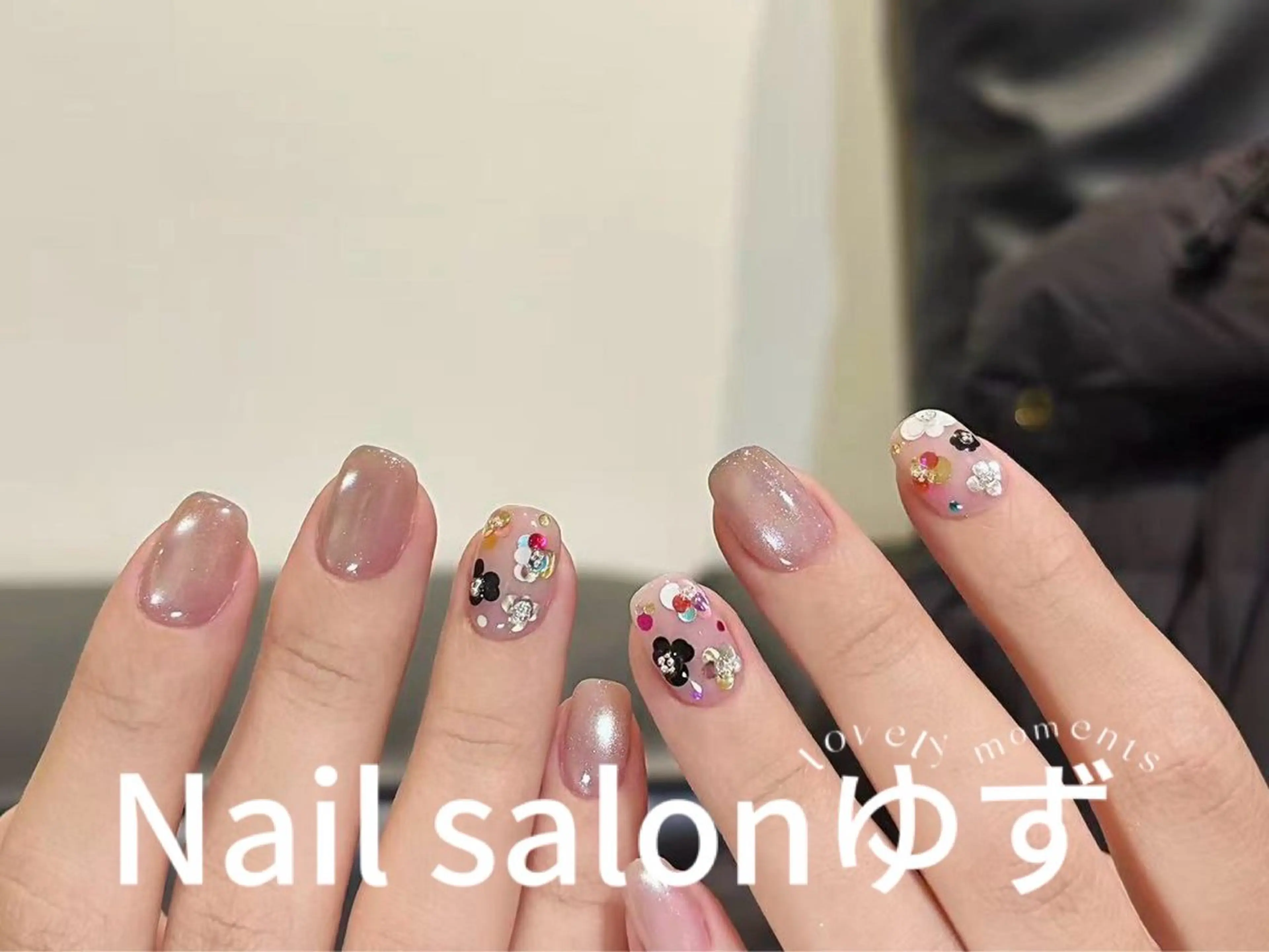 ネイル オーロラネイル フレンチネイル ジェルネイル ガラスフレンチ 韓国ネイル ハンドネイル ネイルサロン ゆずのネイルデザイン