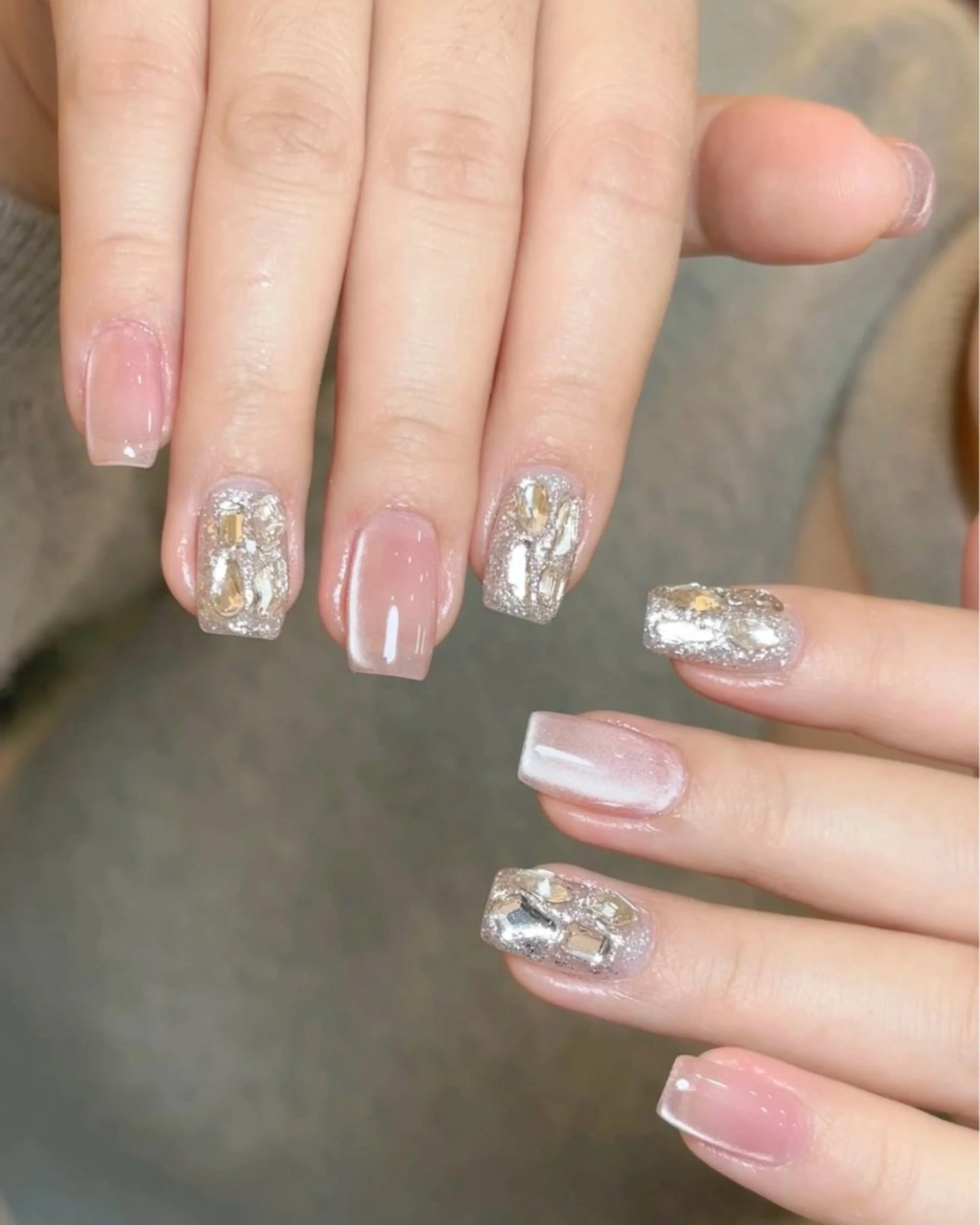 ネイル マグネットネイル ハンドネイル 🎀 NaNa_nailのネイルデザイン
