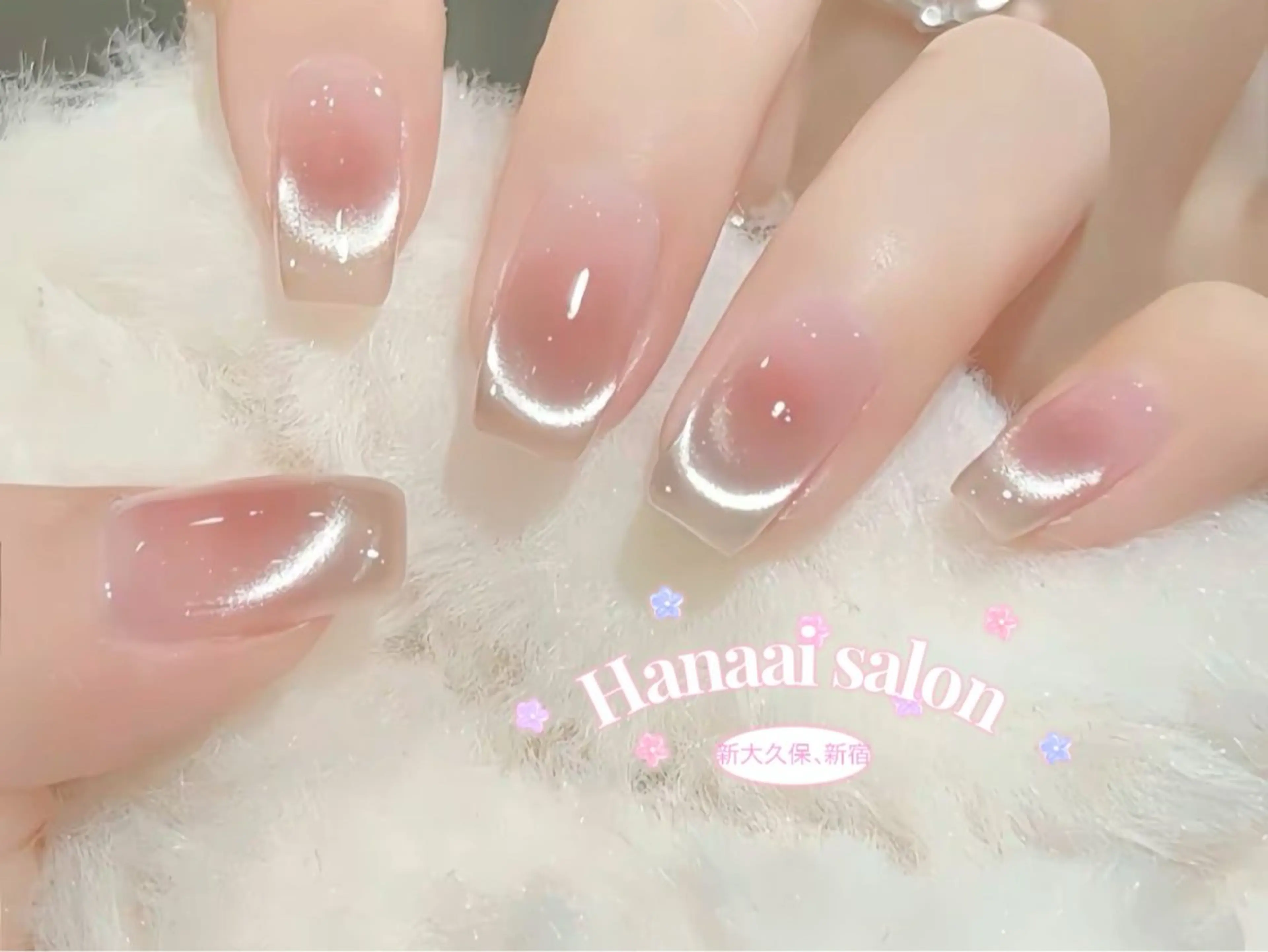 ミディアム ハンドネイル Hanaai Salon新大久保店のネイルデザイン