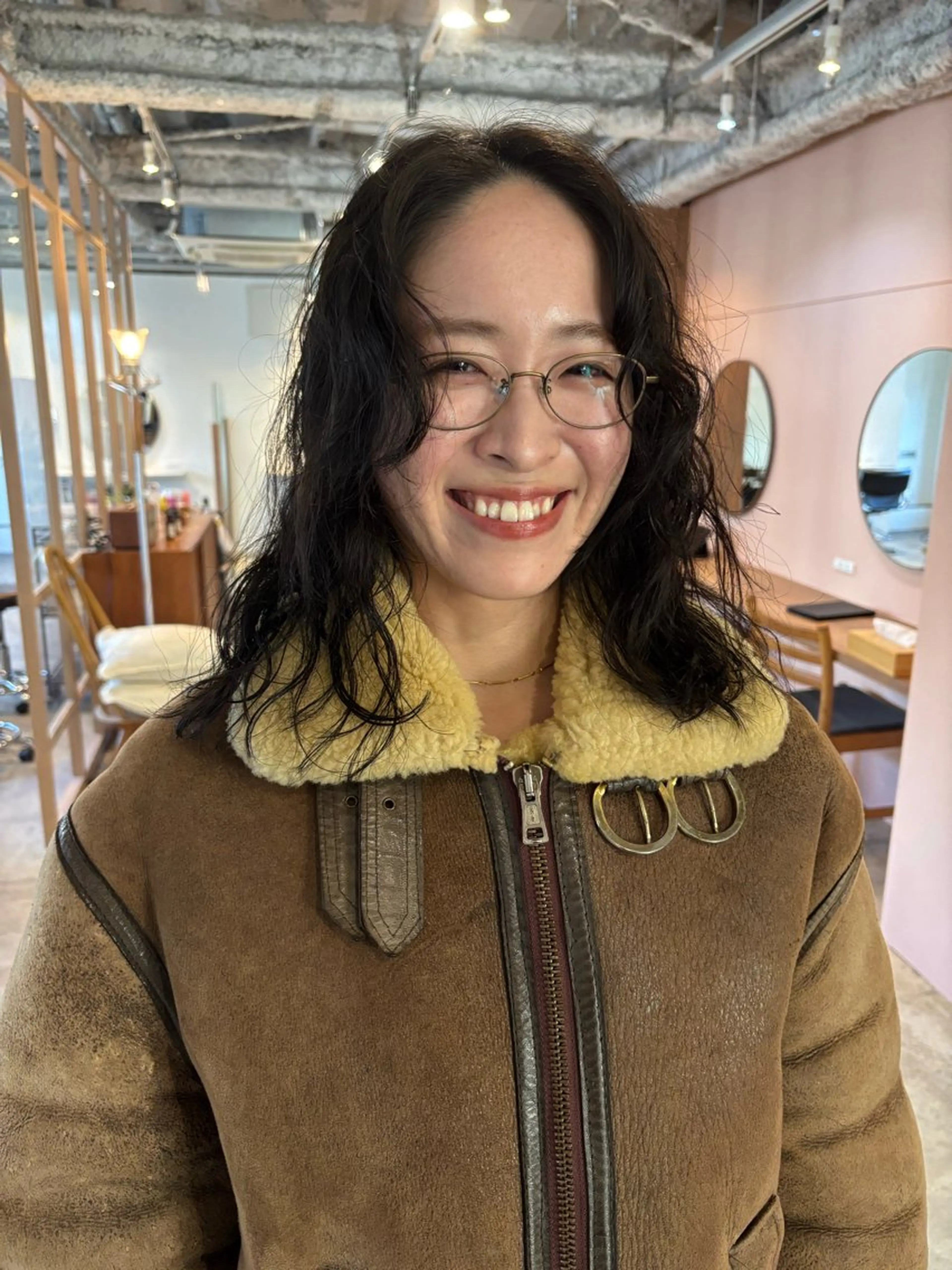 ミディアム カラー パーマ カット パーマ トリートメント Hayashi Shioriのヘアスタイル