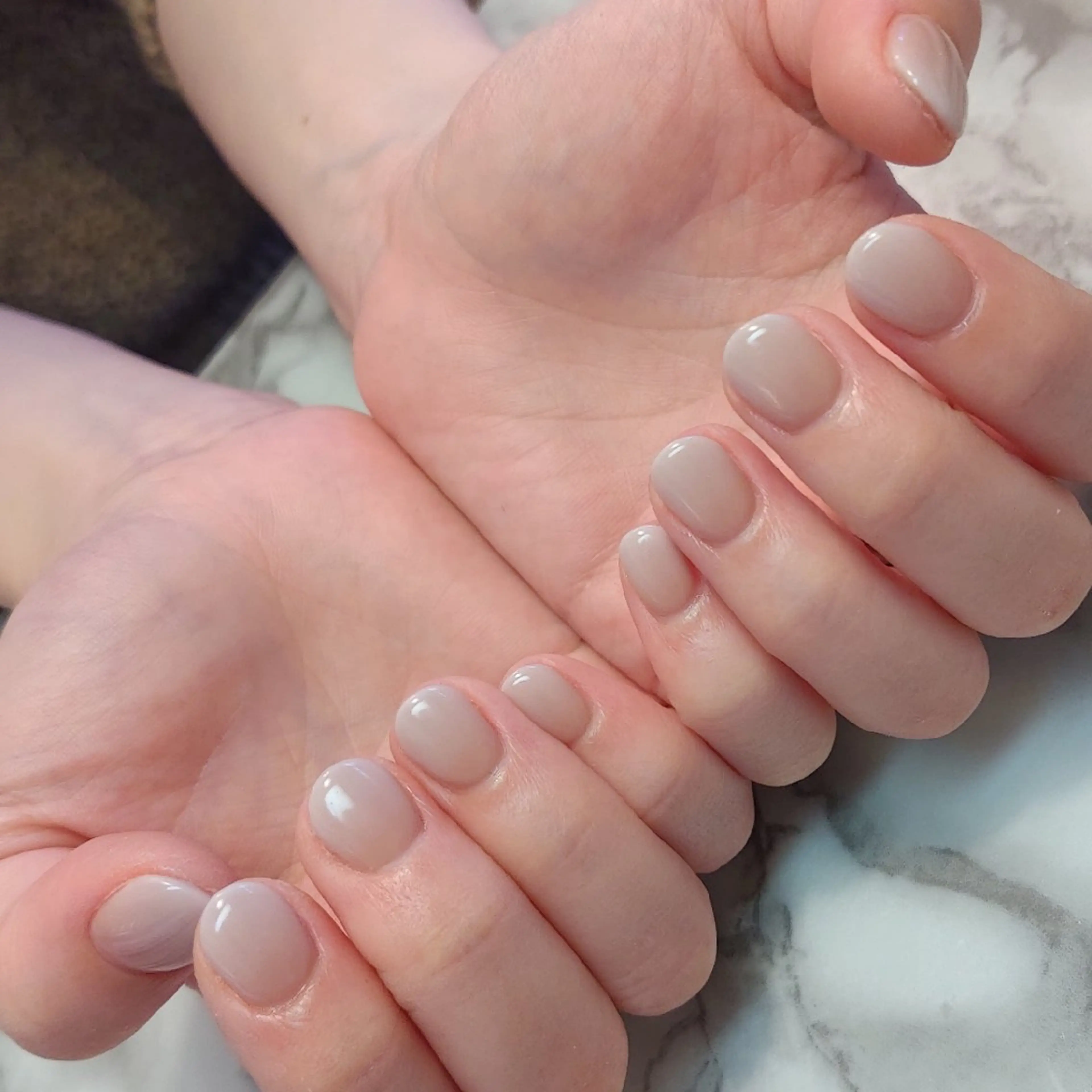 ネイル ジェヌインネイル 河内のネイルデザイン