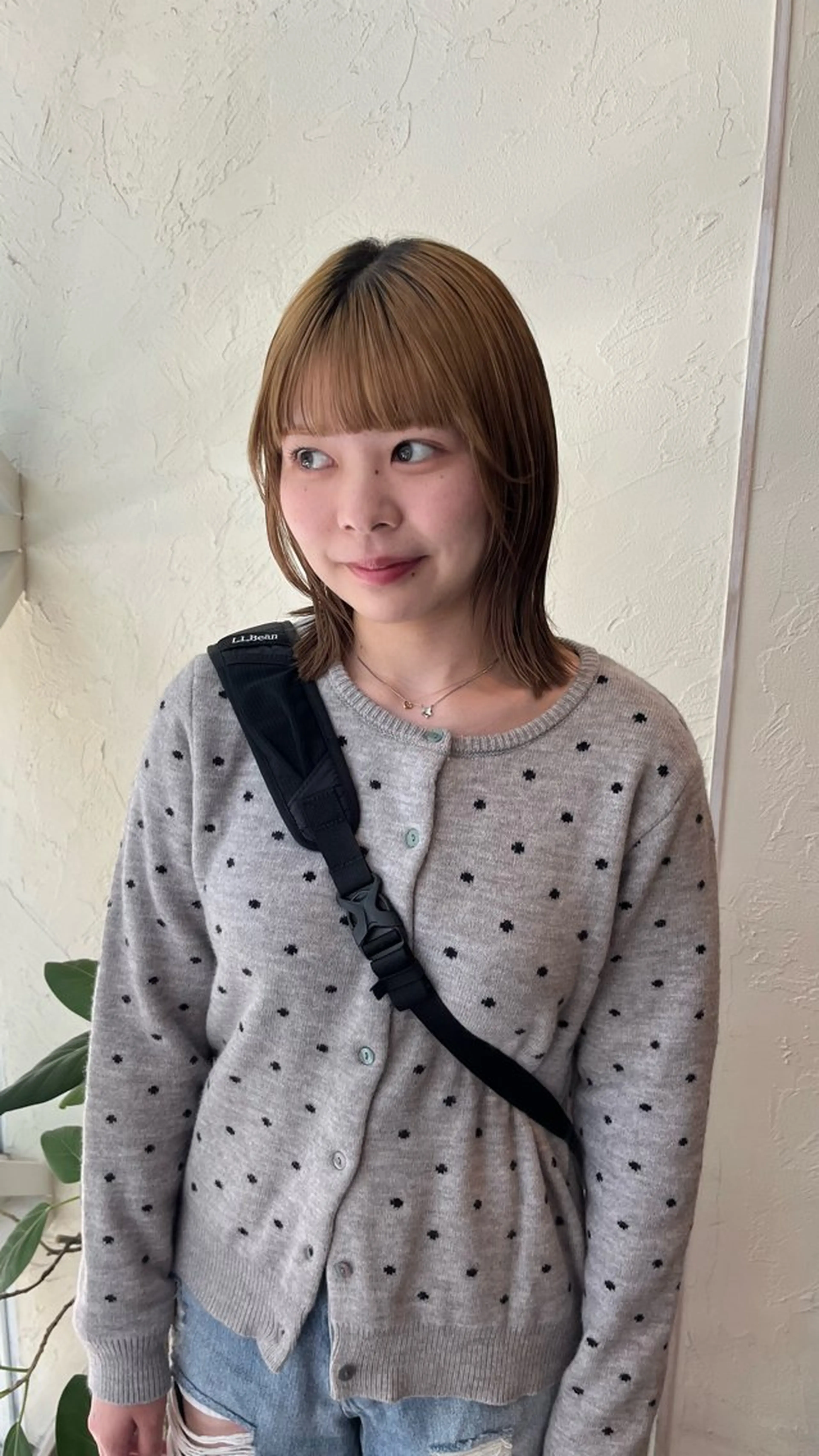 ミディアム カット そね こまちのヘアスタイル