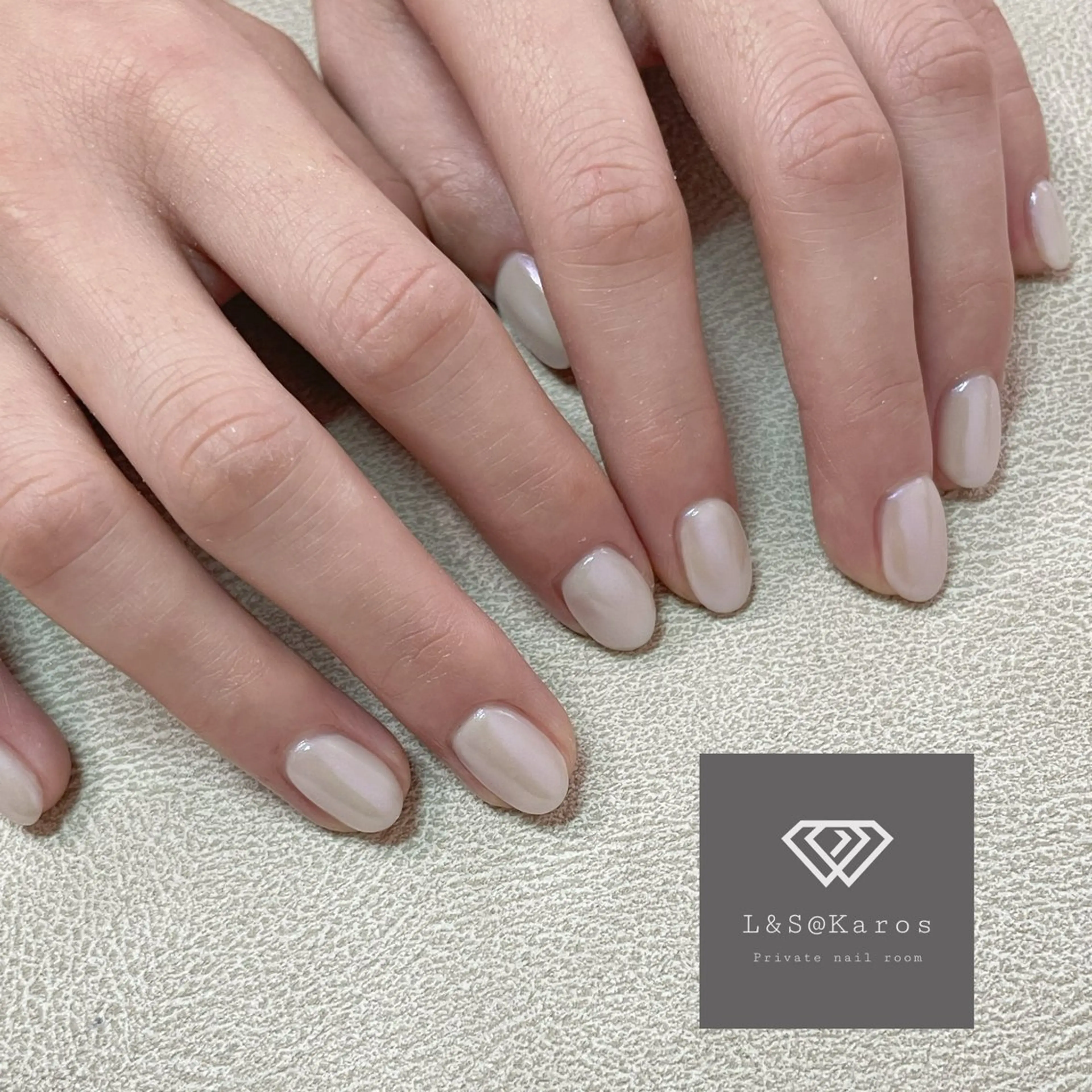 ☪︎ジェルネイルマグネット、ミラーネイル、フラッシュワンカラーの写真