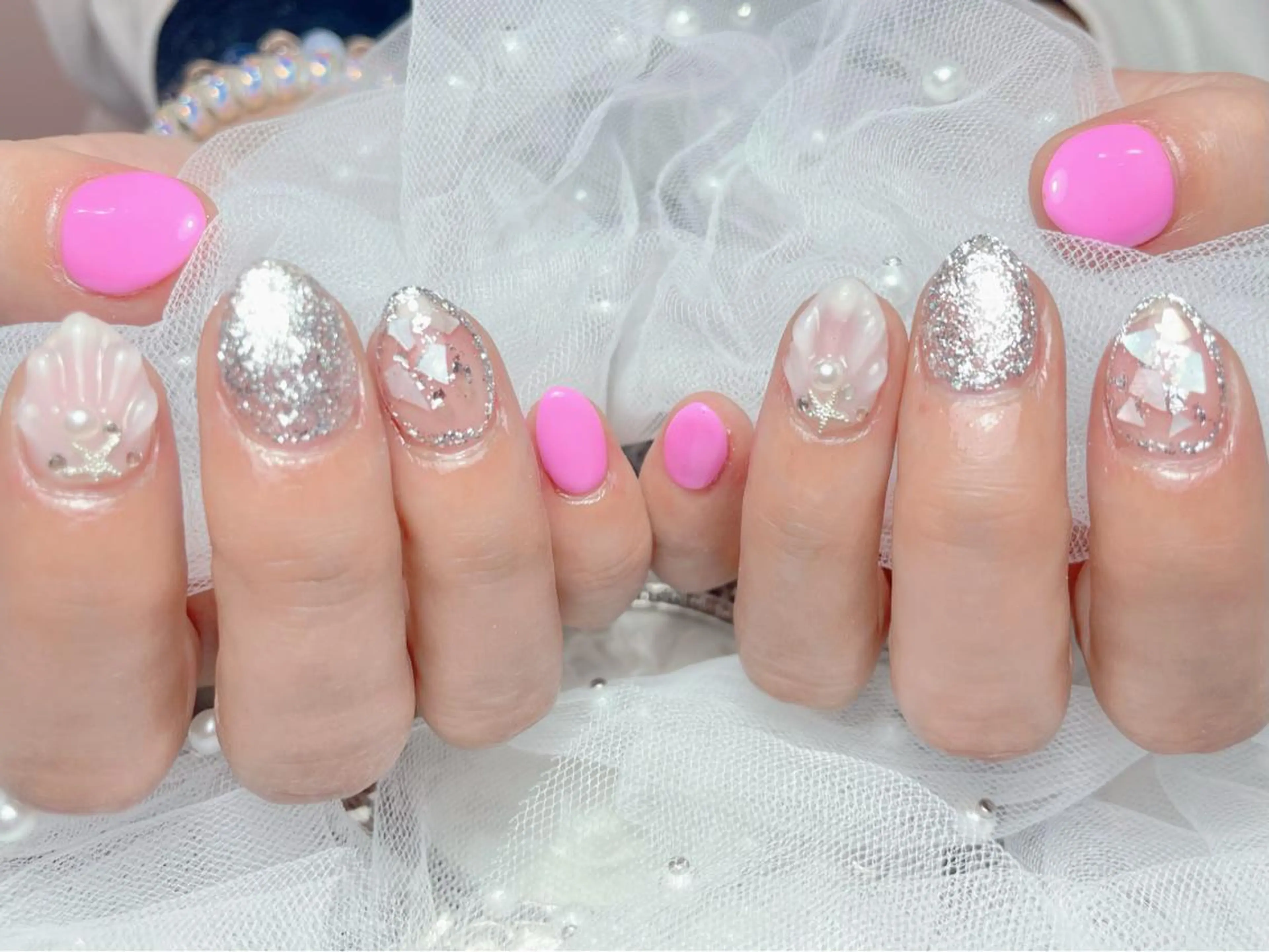 ネイル ハンドネイル マジックミラー所属・マジック ミラーのネイルデザイン