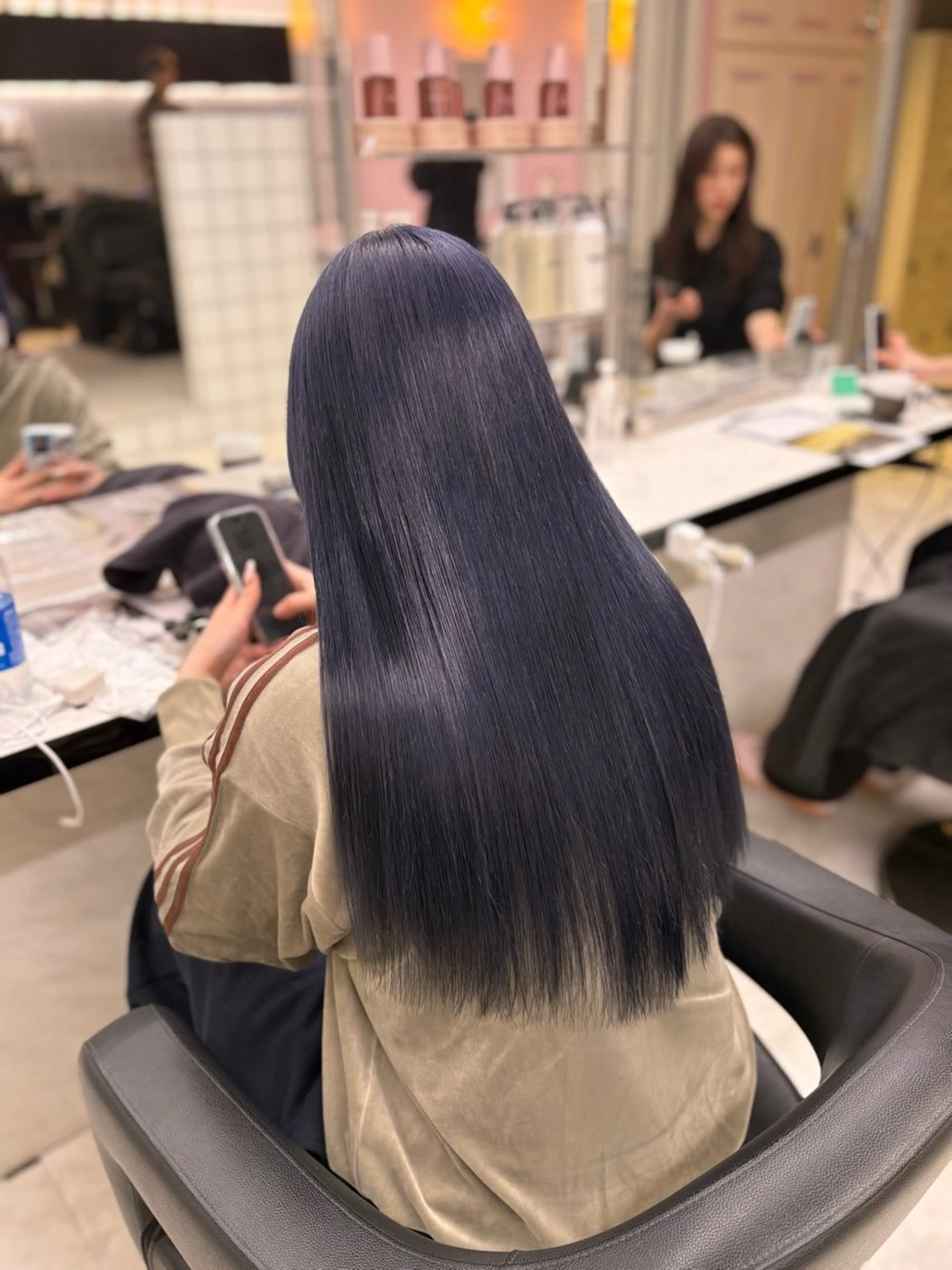 ロング カラー ヘアアレンジ ブリーチ ケアブリーチ ロング ヘアカラー トリートメント 🥀レイヤー×ハイト ーントレンドヘア🥀のヘアスタイル