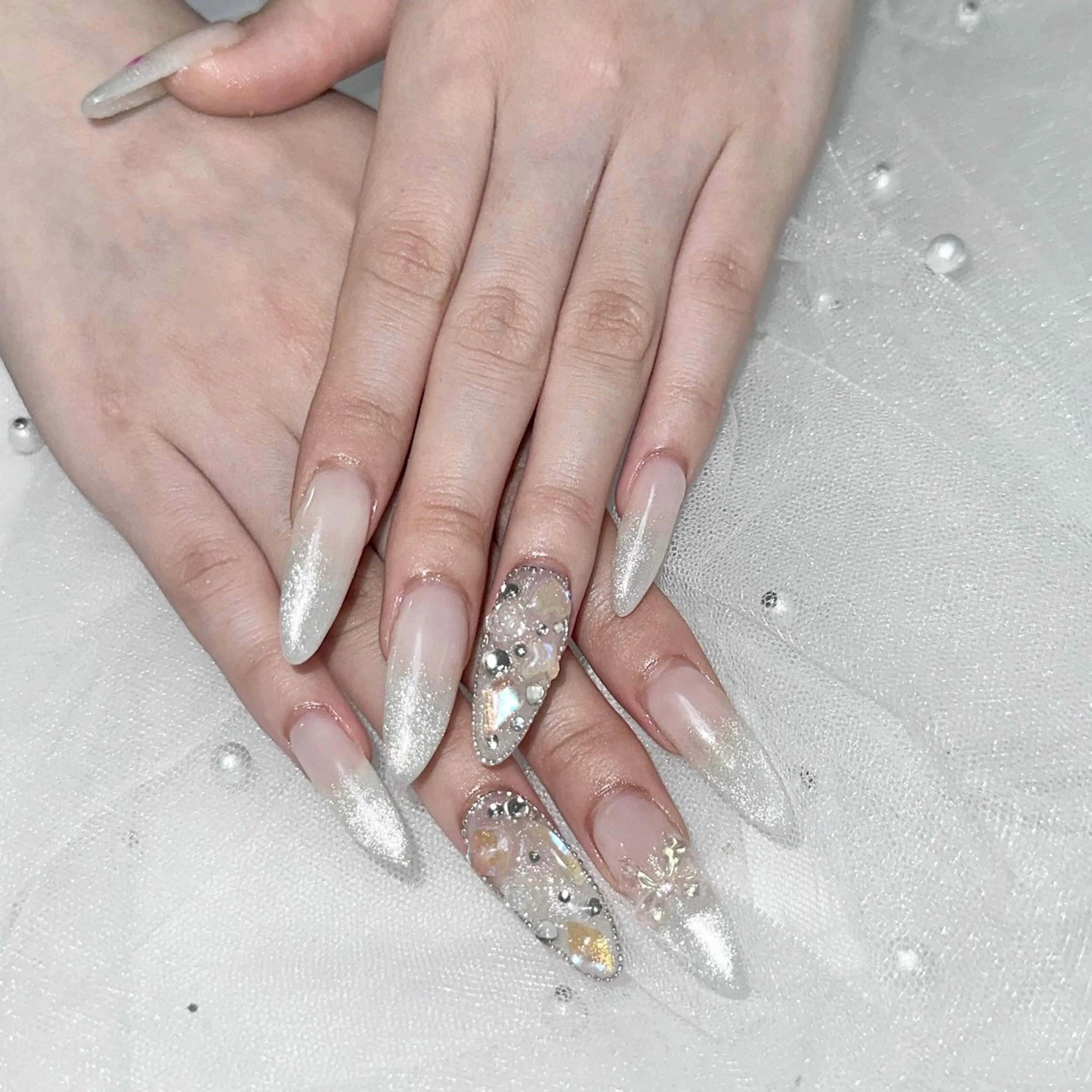 ネイル 冬ネイル LAUR Natsukiのネイルデザイン