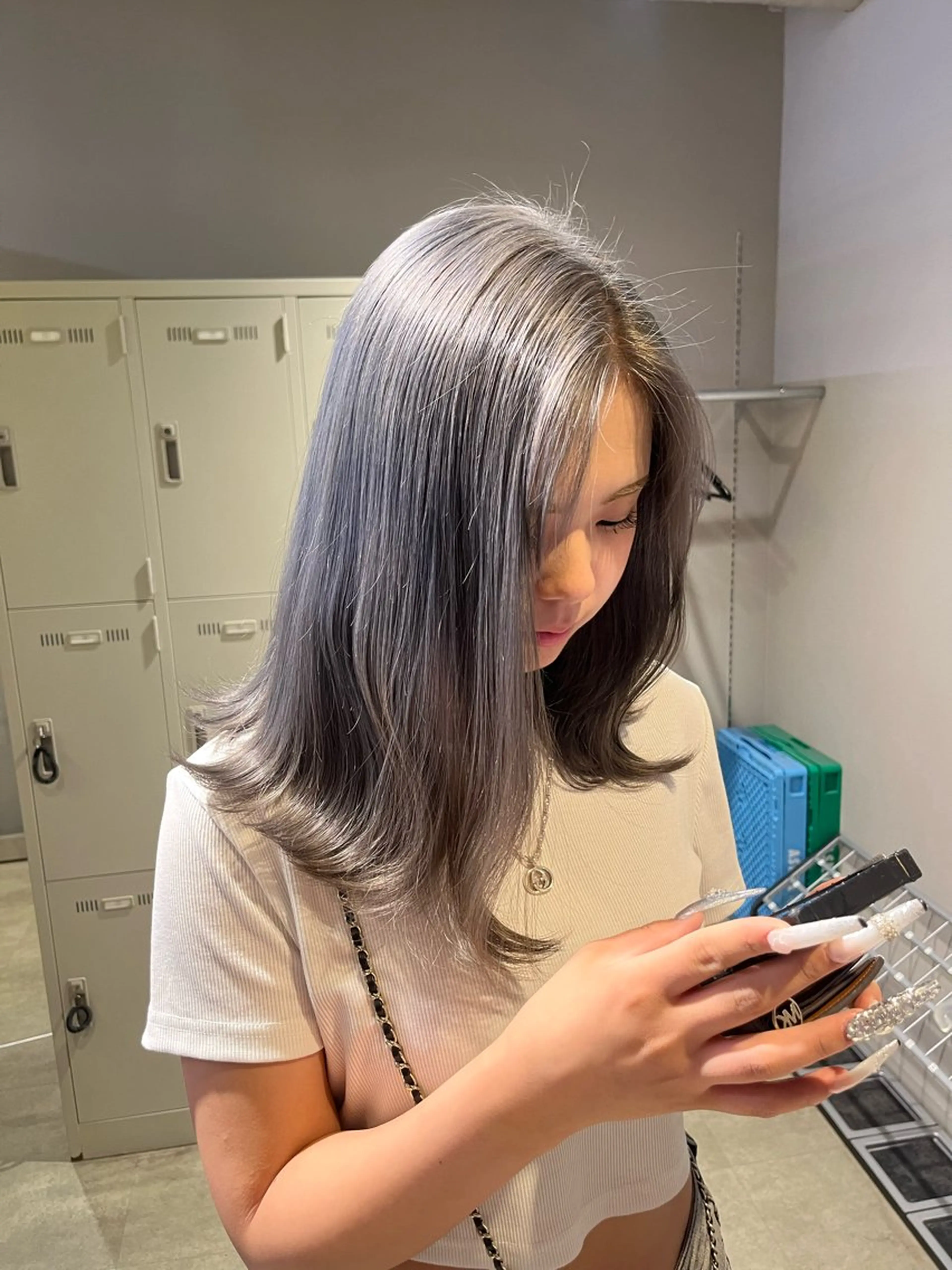 セミロング ヘアカラー トリートメント ヘッドスパ ヘアセット 寒色＆ブリーチ特化 寒色MiOのヘアスタイル