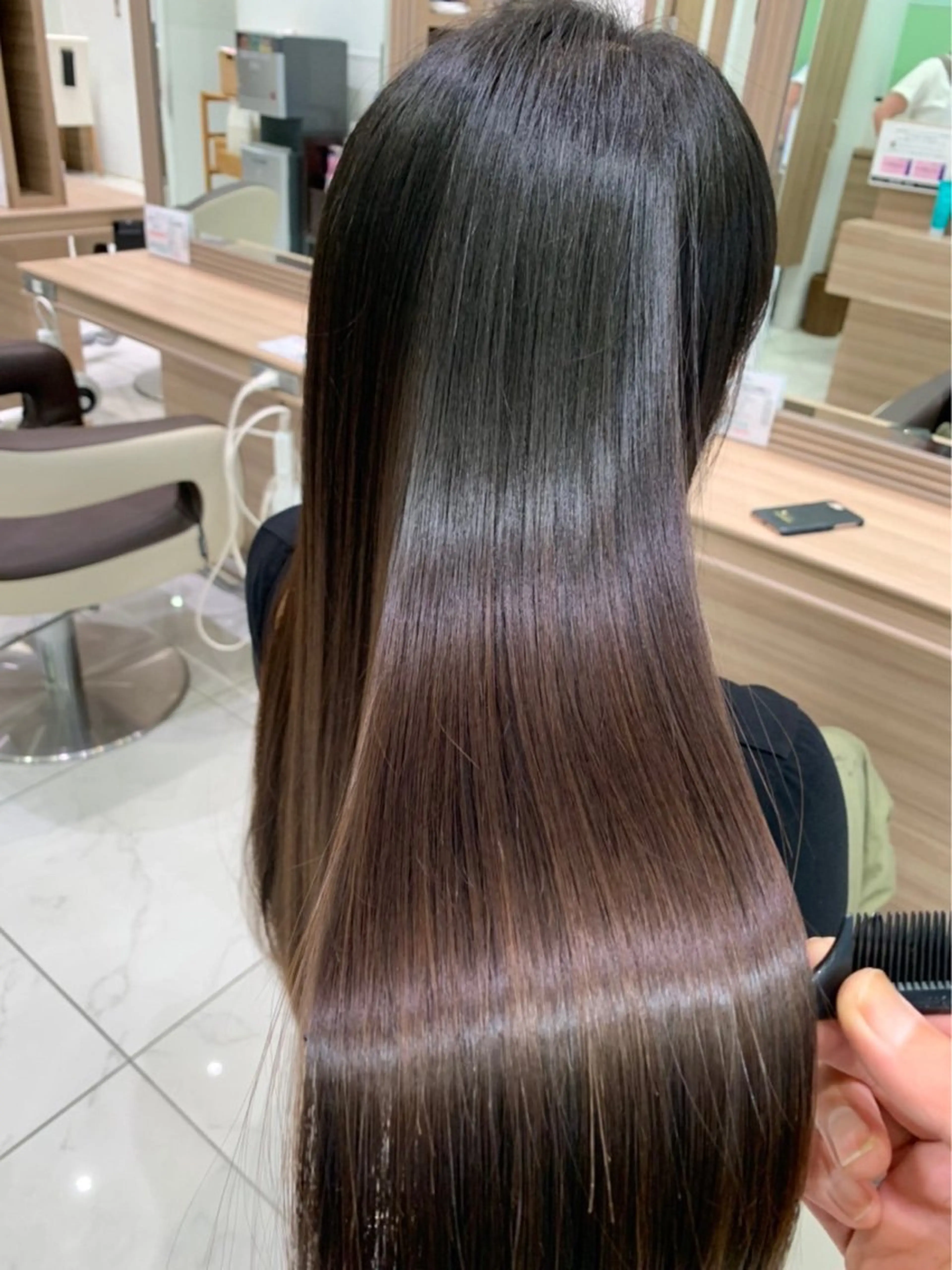 ロング カット 縮毛矯正 トリートメント 髪質改善 阪口 雄佑のヘアスタイル