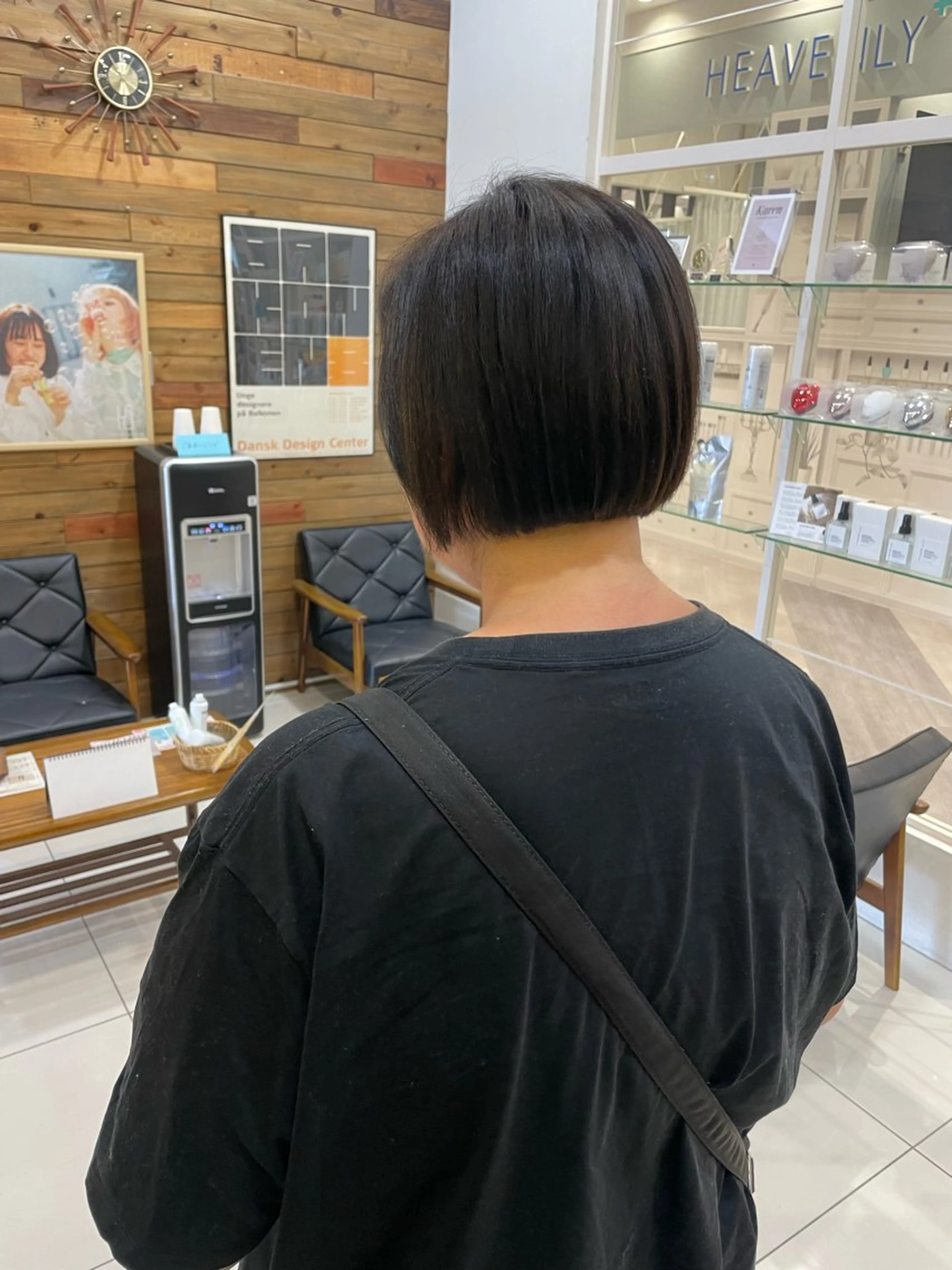 ショート 透明感color吉田 沙羅のヘアスタイル