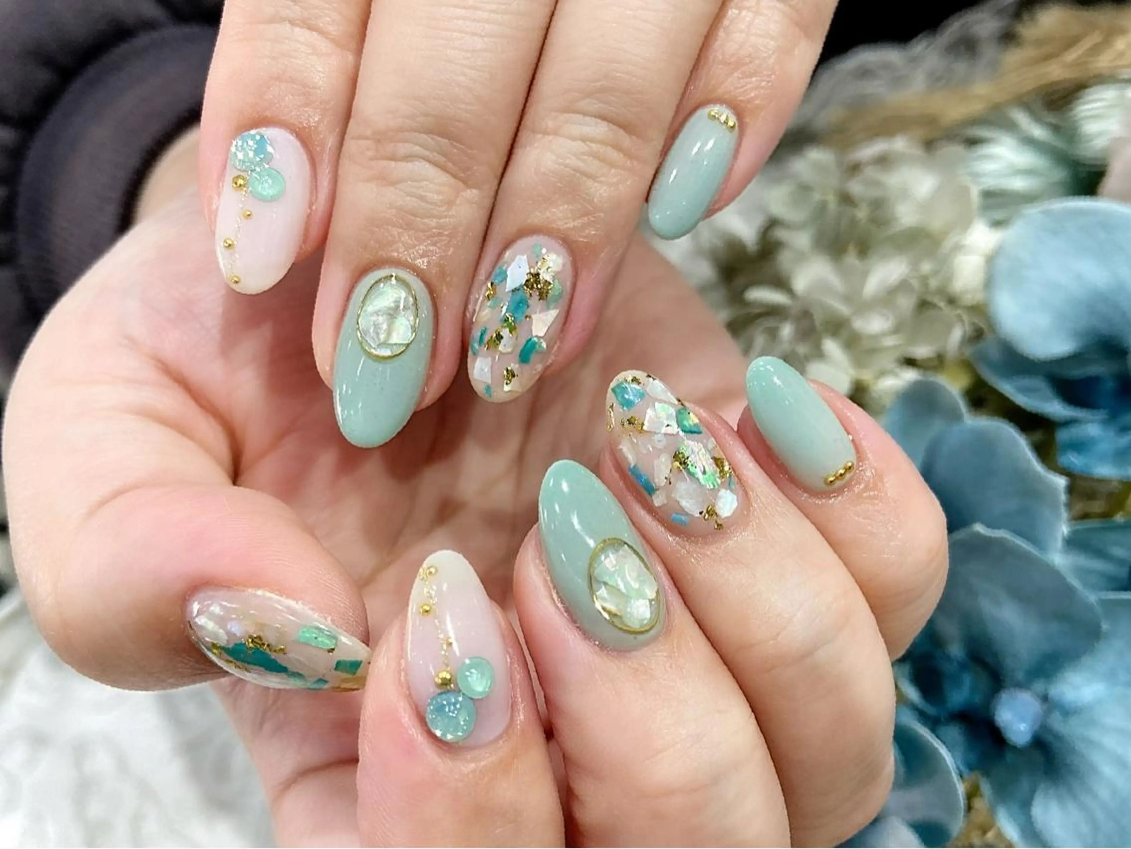 ネイル nailsalon Mirrorのネイルデザイン