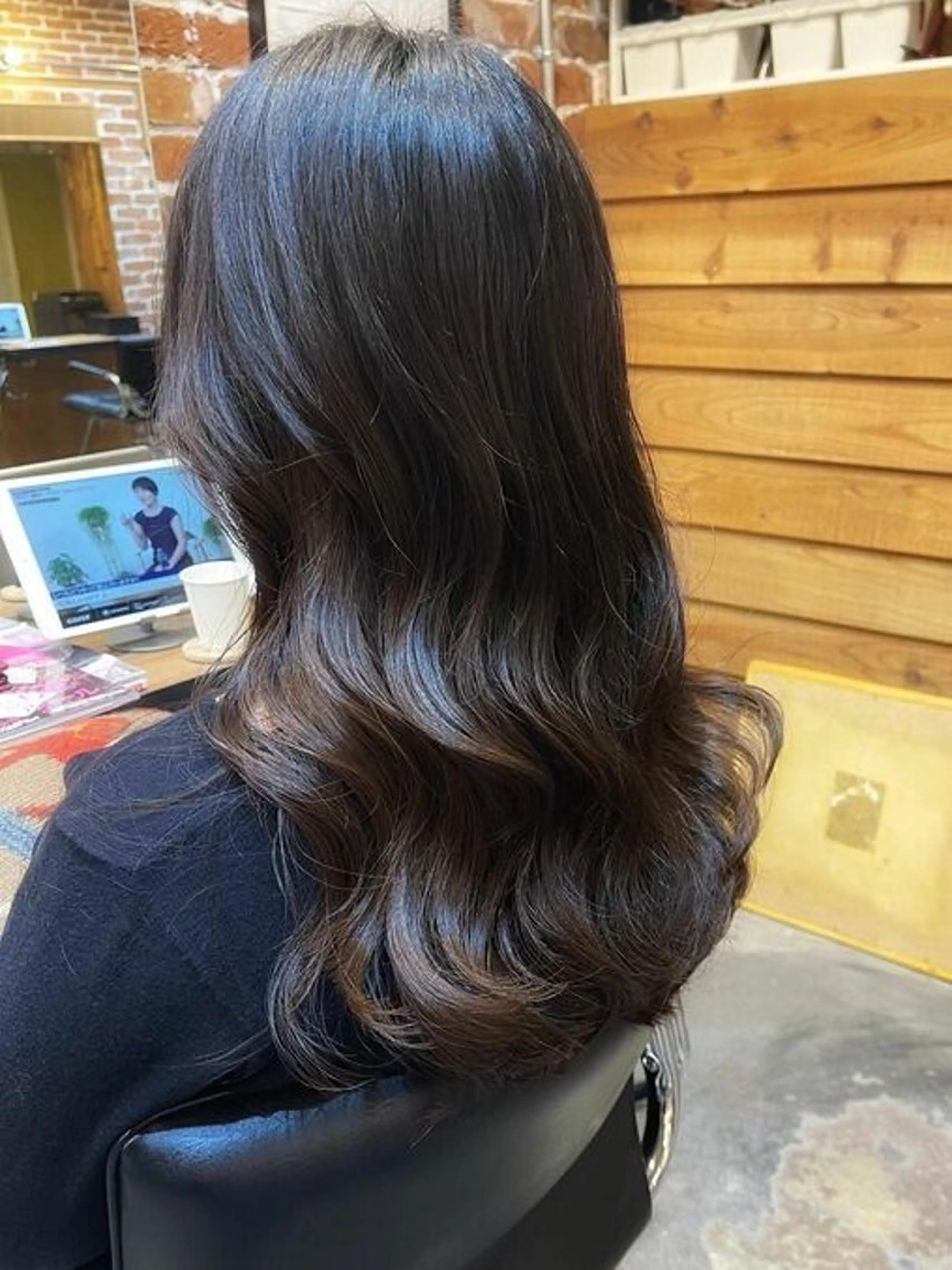 ロング パーマ ショートカット無料/ 小顔ショートのヘアスタイル