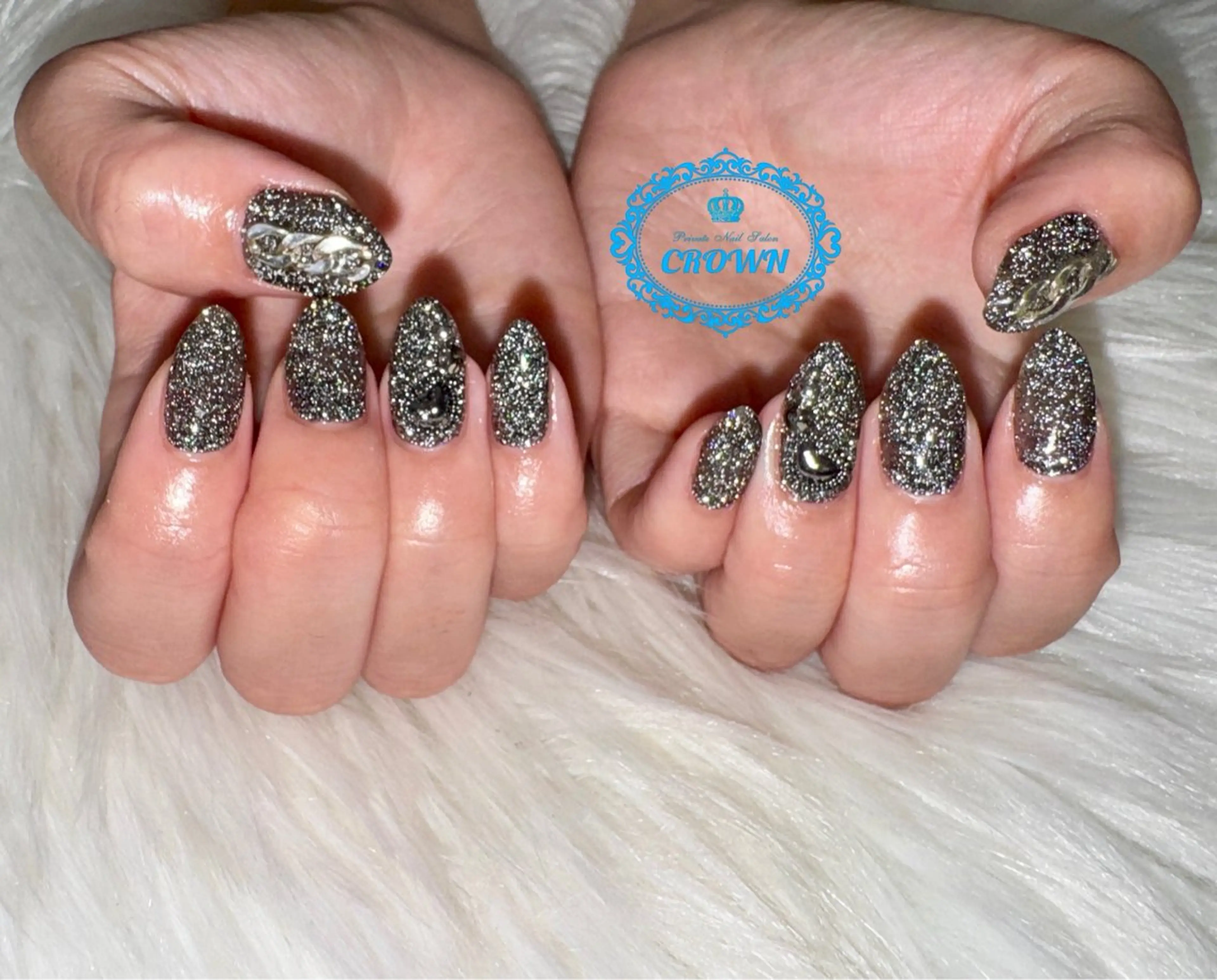 ネイル CROWN プライベートサロンのネイルデザイン