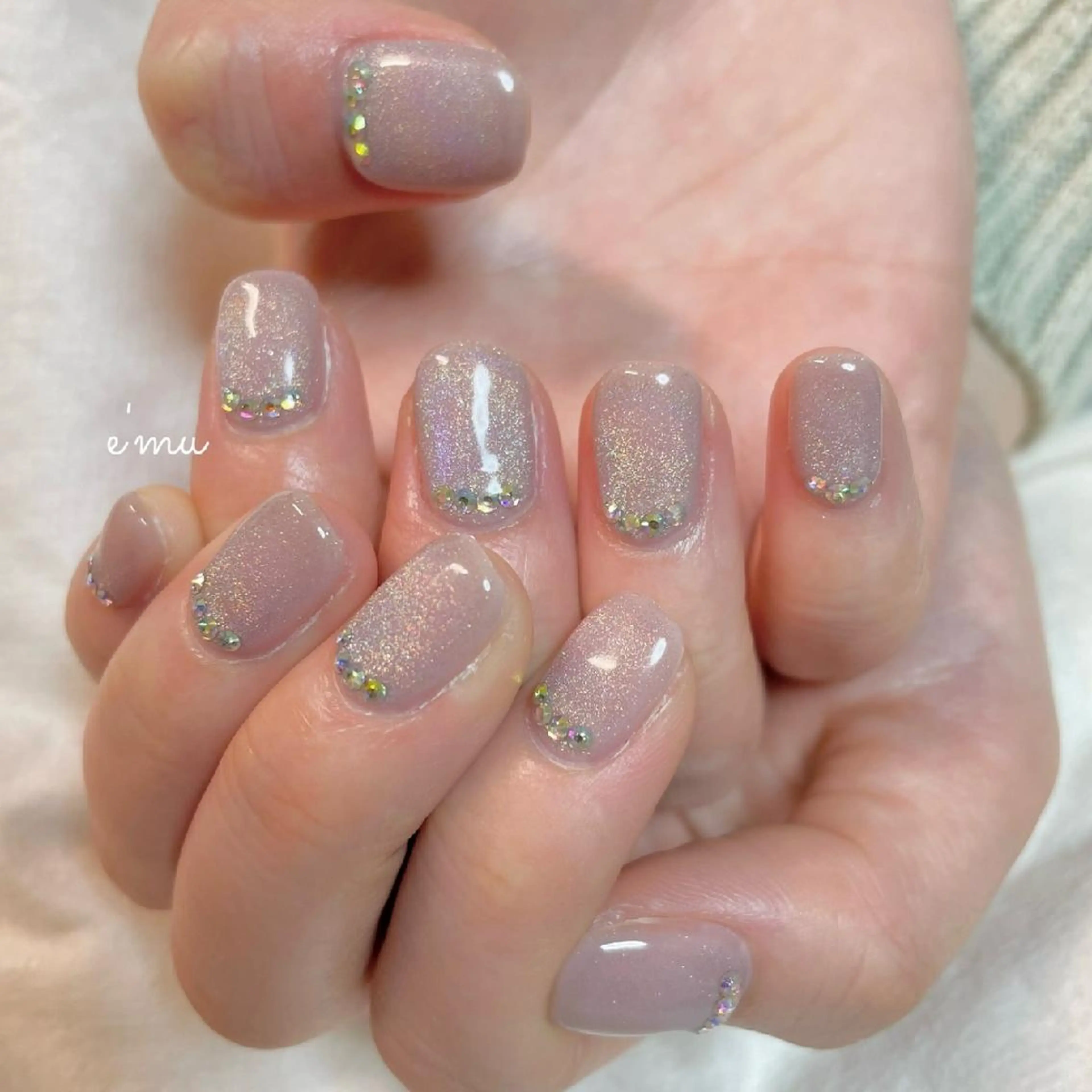 ネイル オーロラネイル キラキラネイル マグネットネイル 春ネイル ハンドネイル nail salon e'mu💐のネイルデザイン