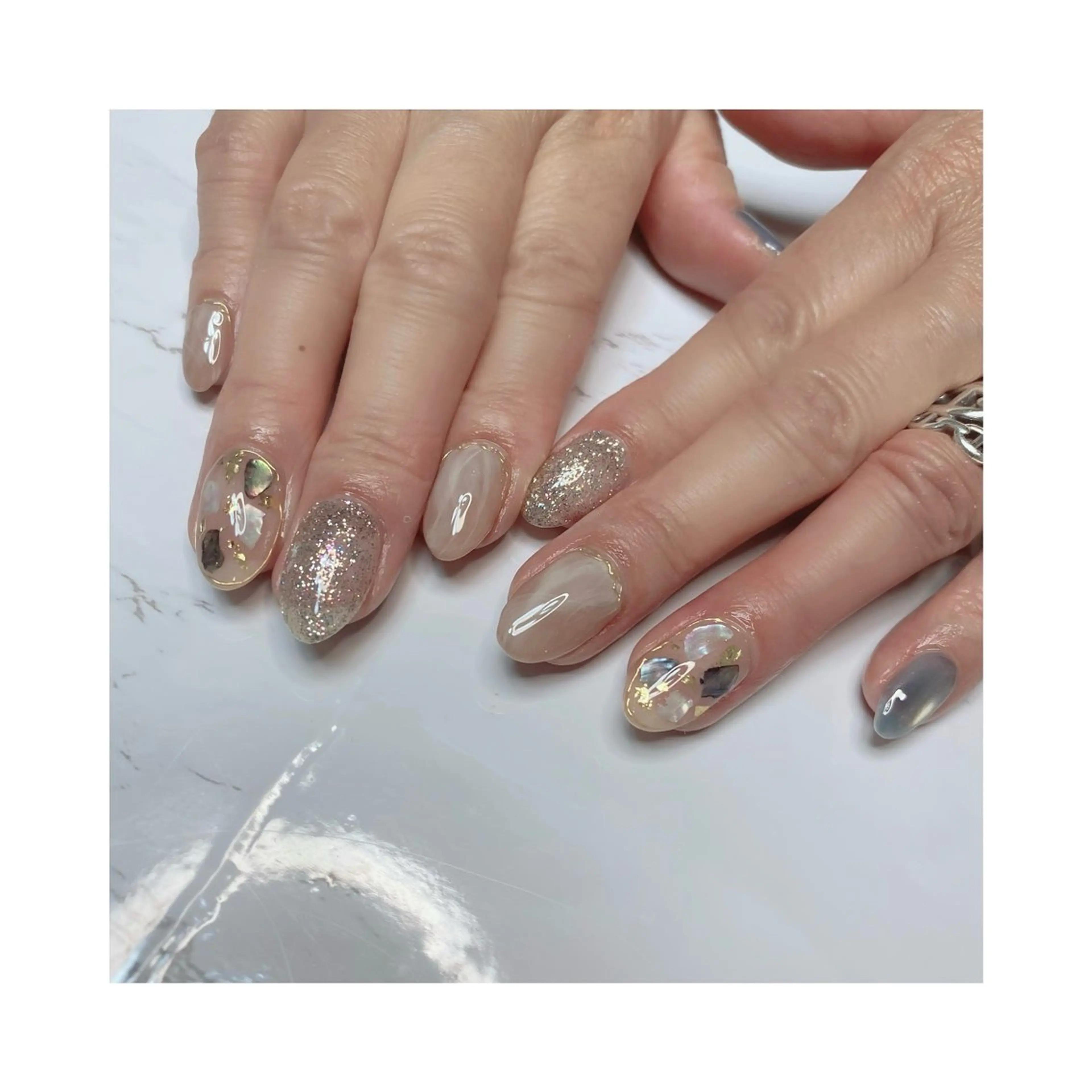 ネイル ニュアンスネイル 上田 風香のネイルデザイン