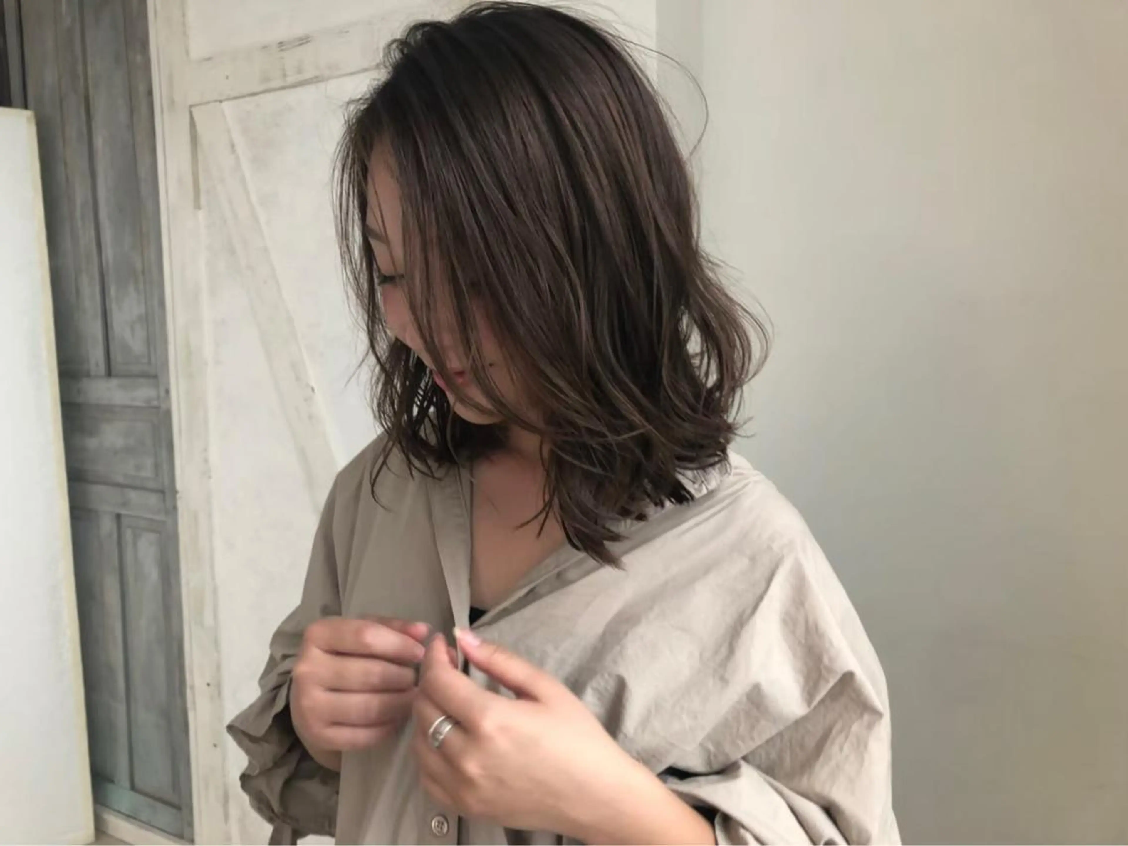 ミディアム カラー ヘアアレンジ ヘアカラー トリートメント 中津/柔らかカラー/ ナガオ　イズミのヘアスタイル