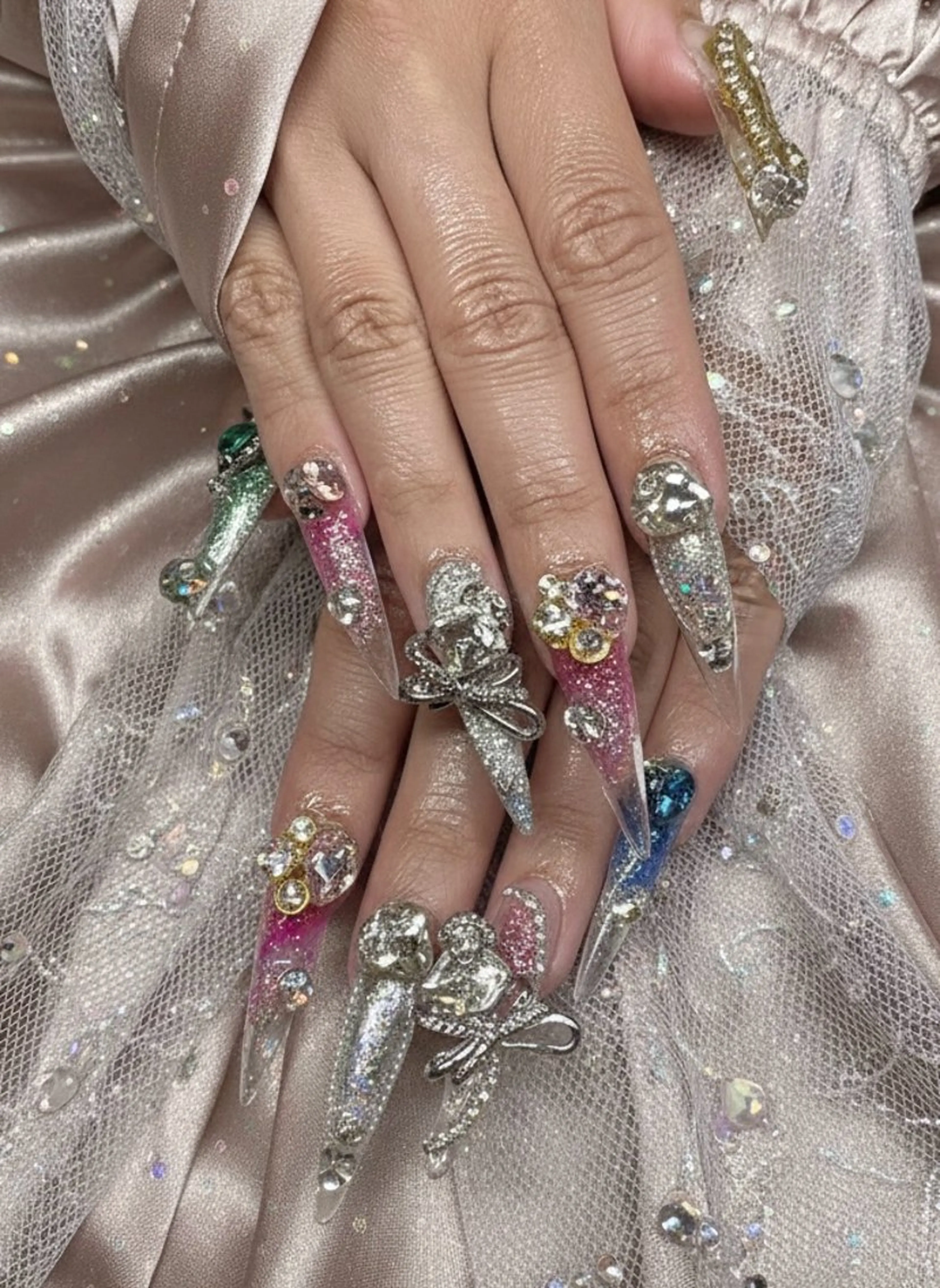 ネイル ブルー ピンク シルバー ハンドネイル TUNEHA堂 矢場町栄5丁目のネイルデザイン