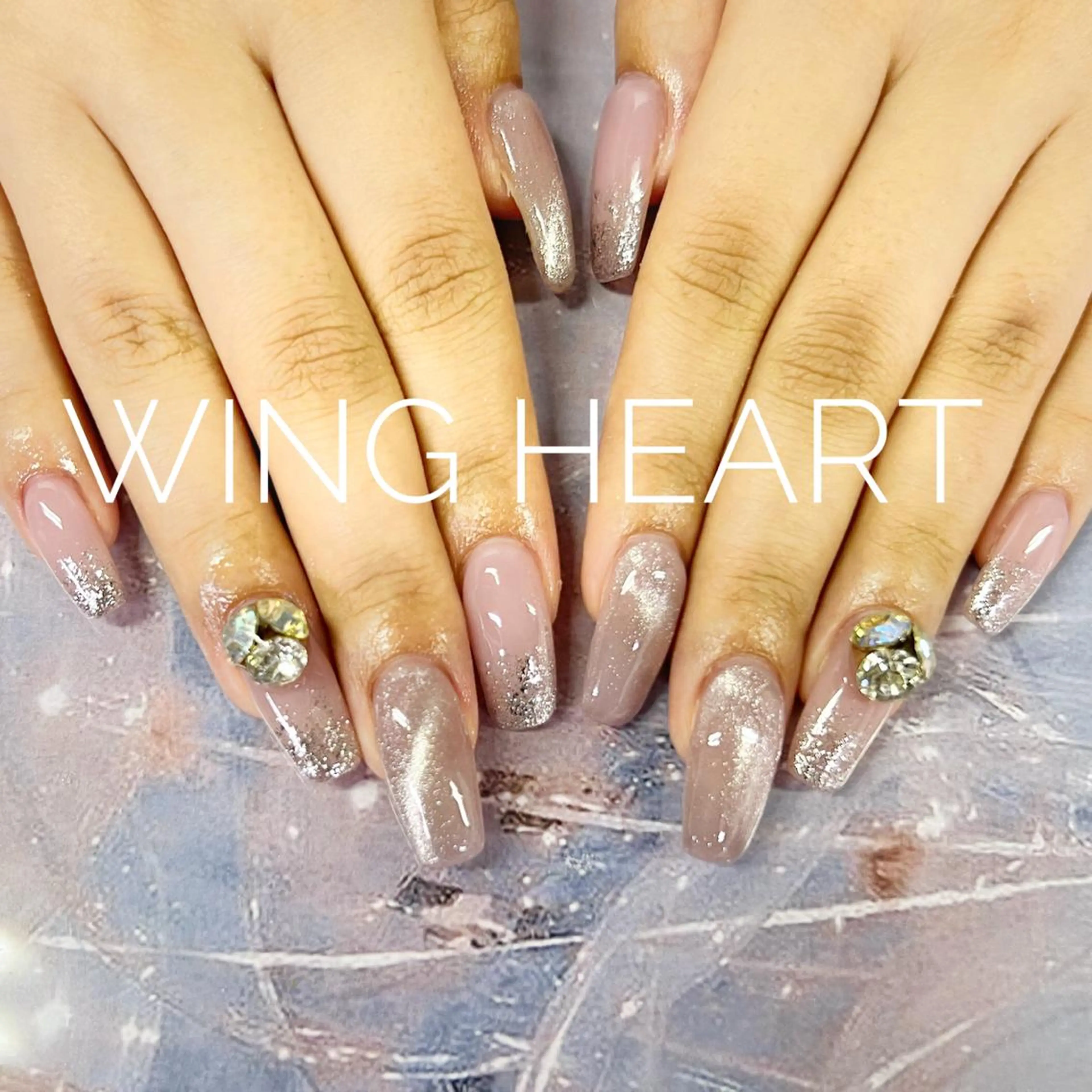 ネイル ハンドネイル O. AKINAのネイルデザイン