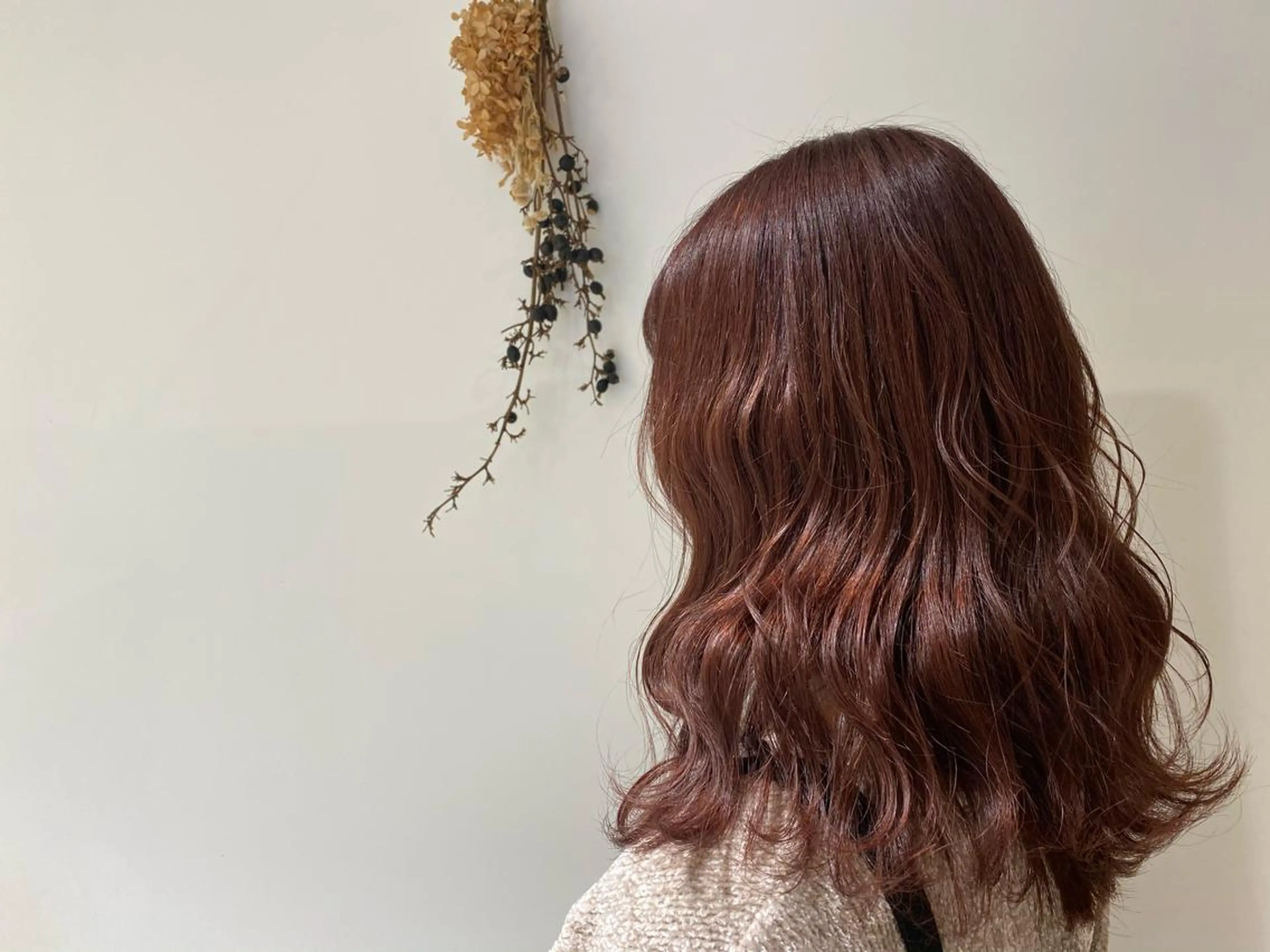 ミディアム カラー カット ヘアカラー ベージュ指名No1 加賀詩織のヘアスタイル