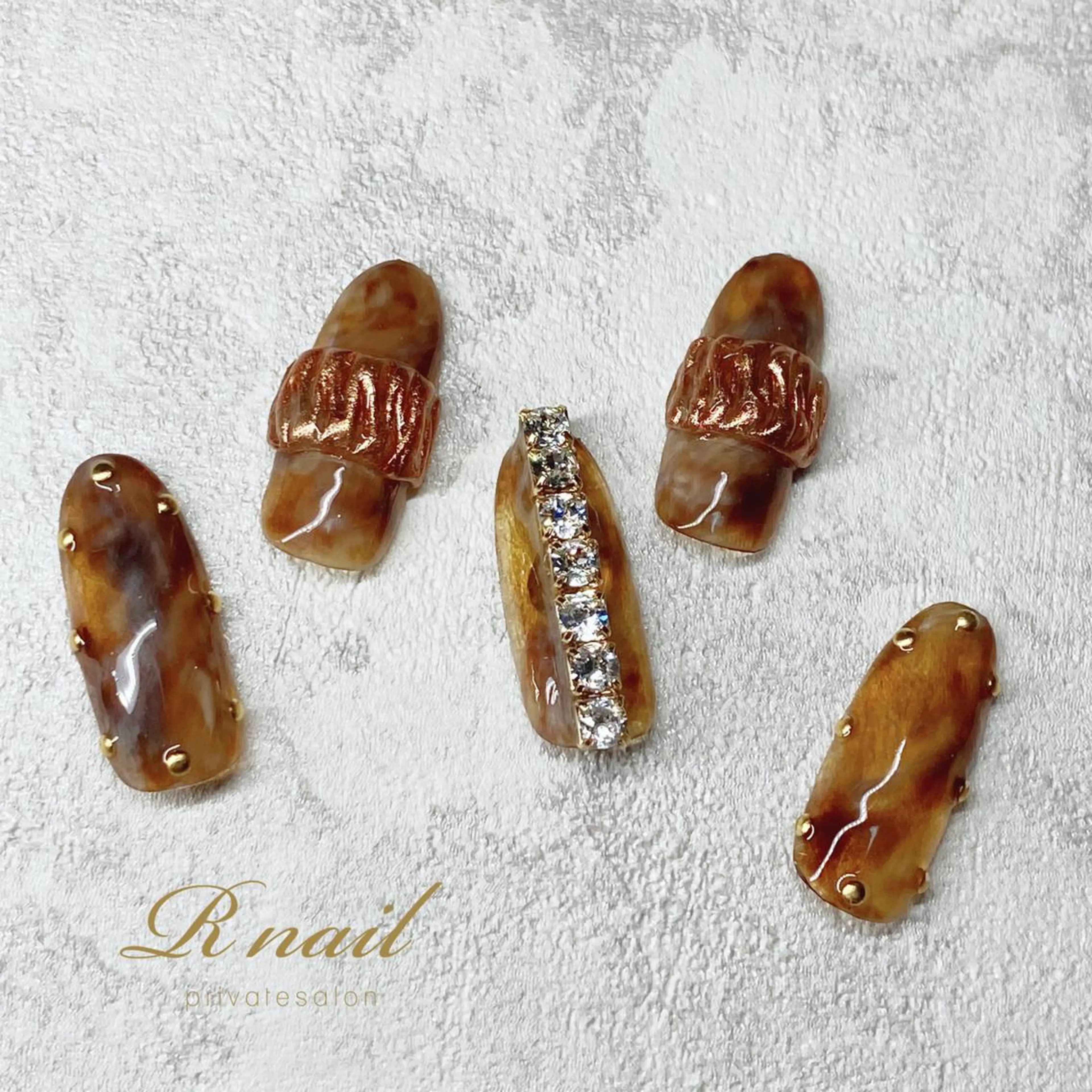 ネイル R nailのネイルデザイン