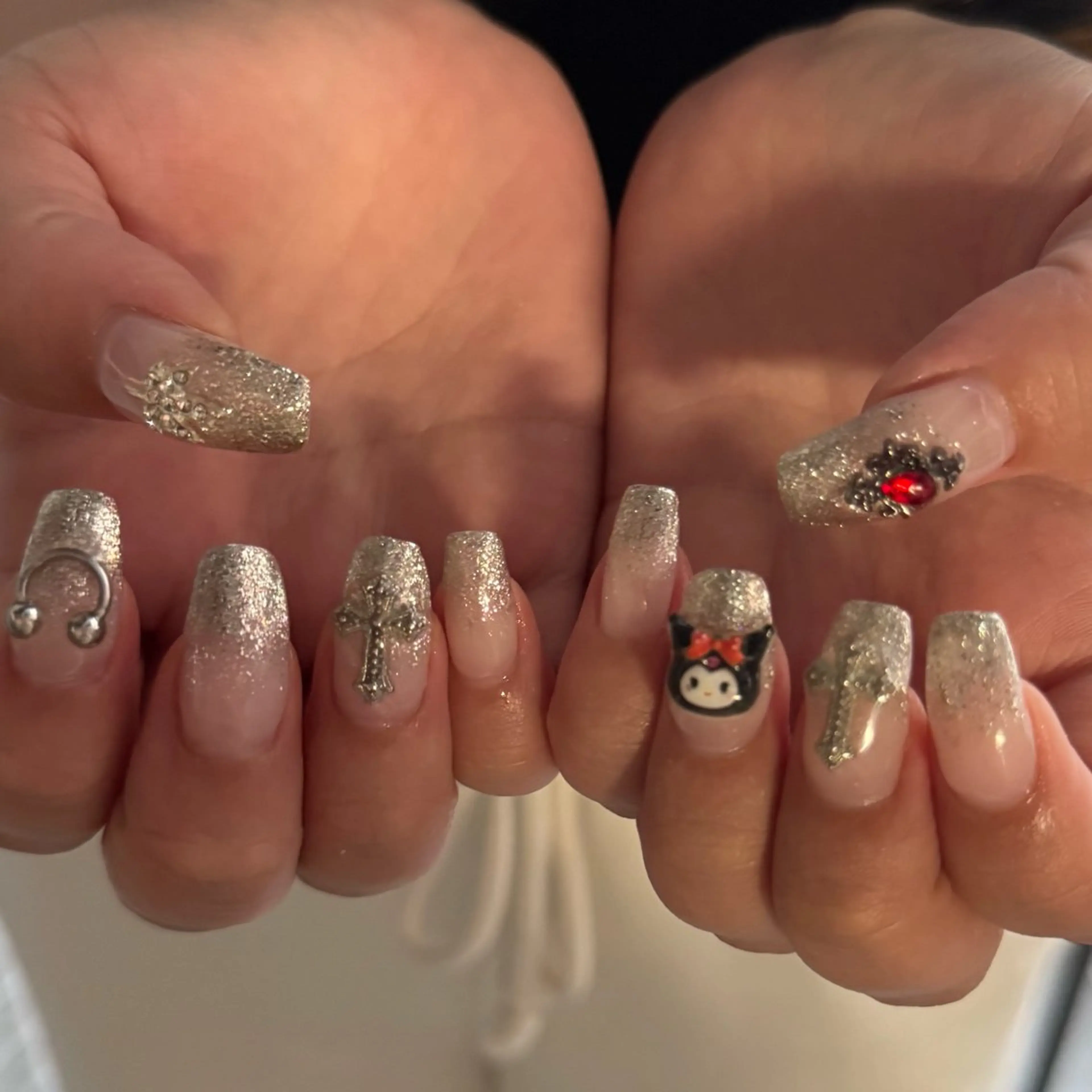 ミディアム 小川 柚香のネイルデザイン