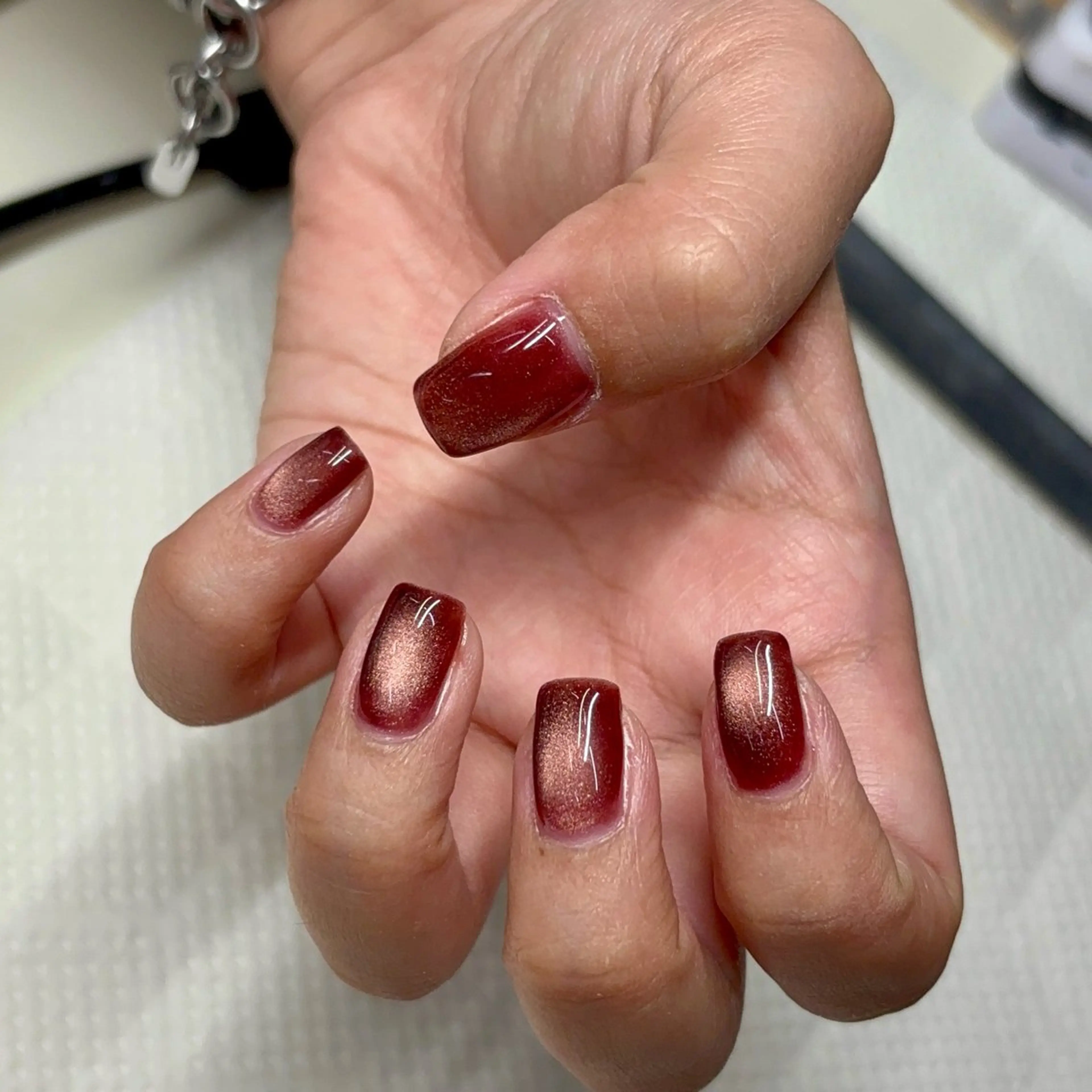 ネイル キラキラネイル マグネットネイル 2byMAXBEAUTY所属・渡辺 つぐみのネイルデザイン