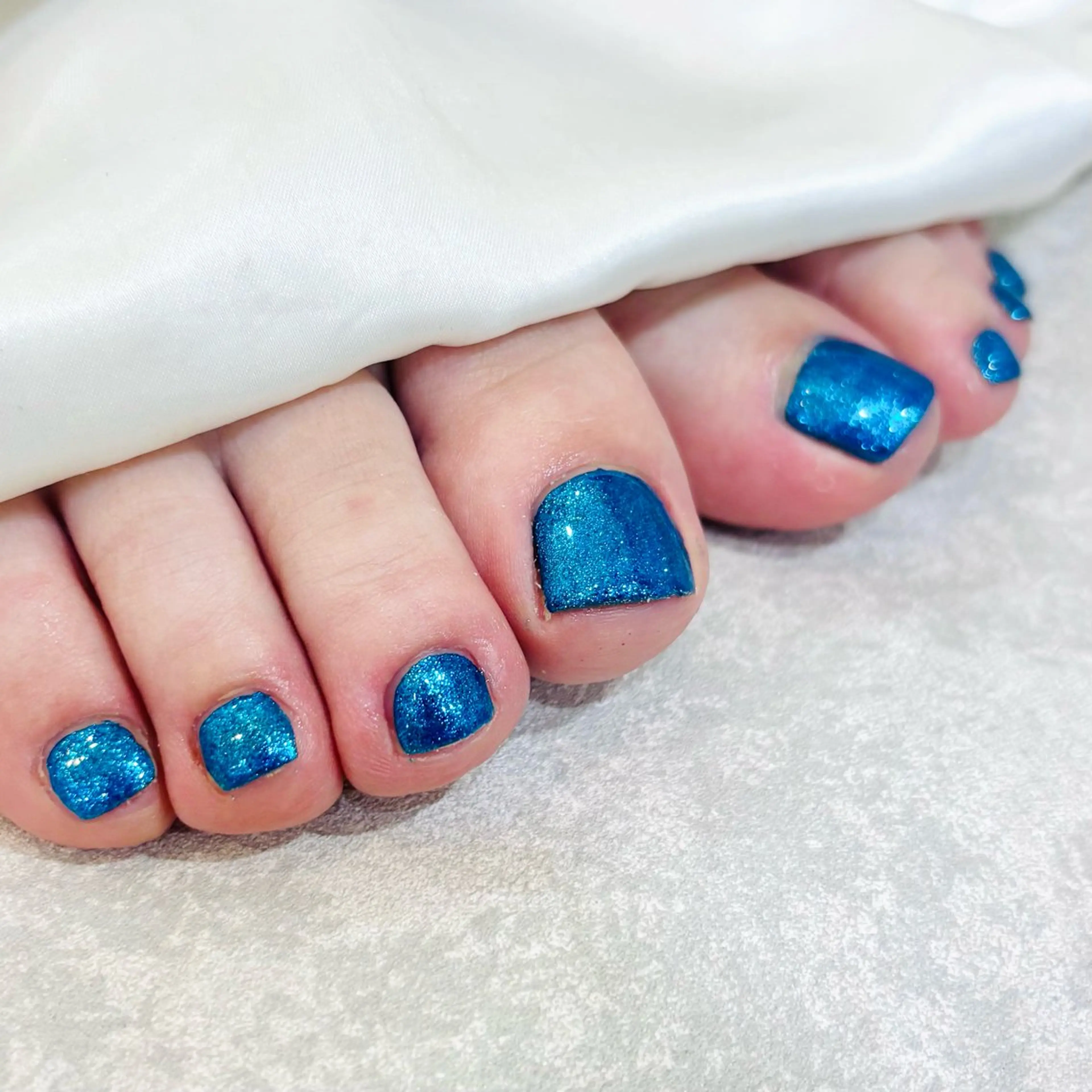 ネイル ブルー ラメ(グリッター) 夏ネイル Ray nail   WAKA️🫧のネイルデザイン
