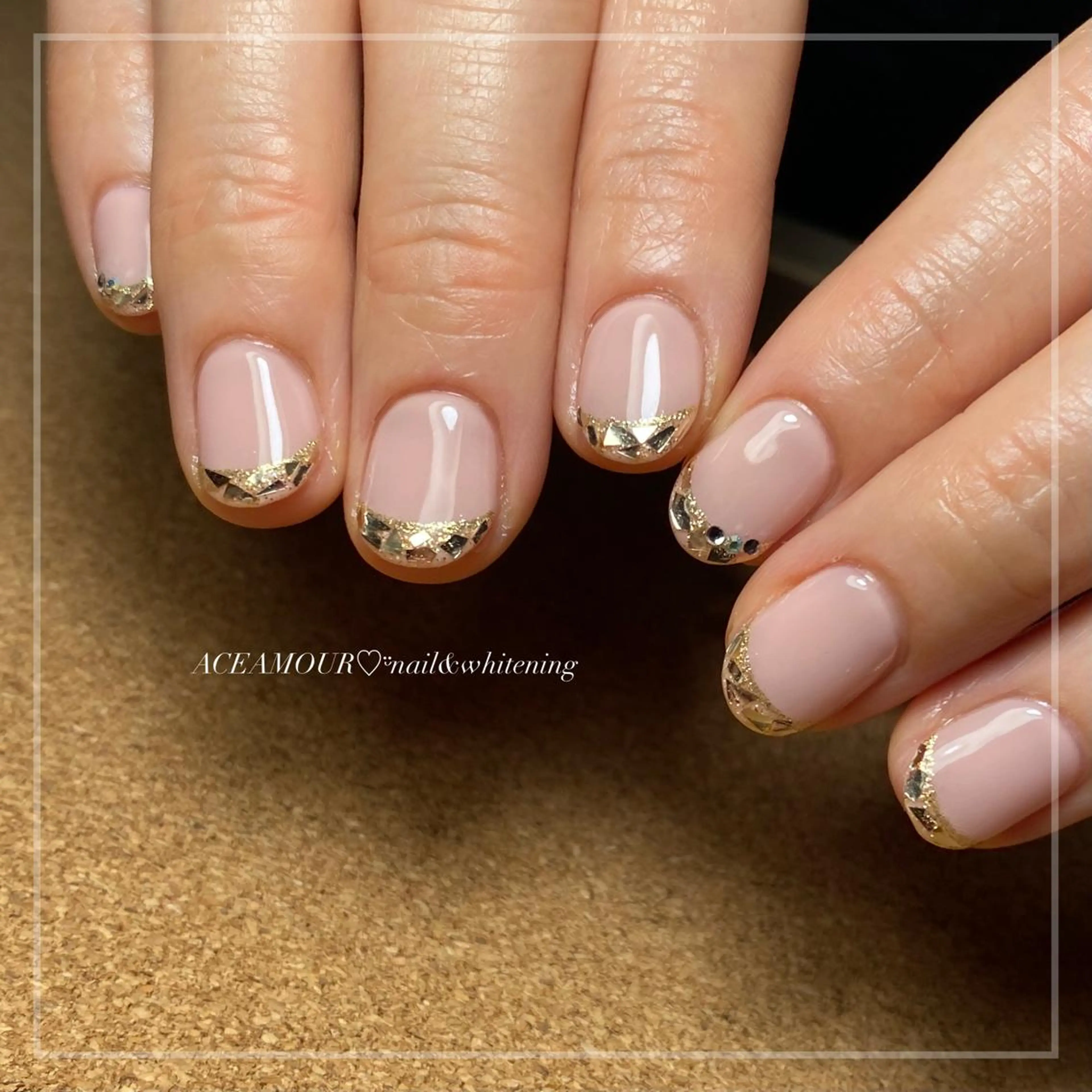 ネイル フレンチネイル ガラスフレンチ ゴールド ピンク シンプルネイル ネイル/耳つぼ /新ホワイトニングのネイルデザイン