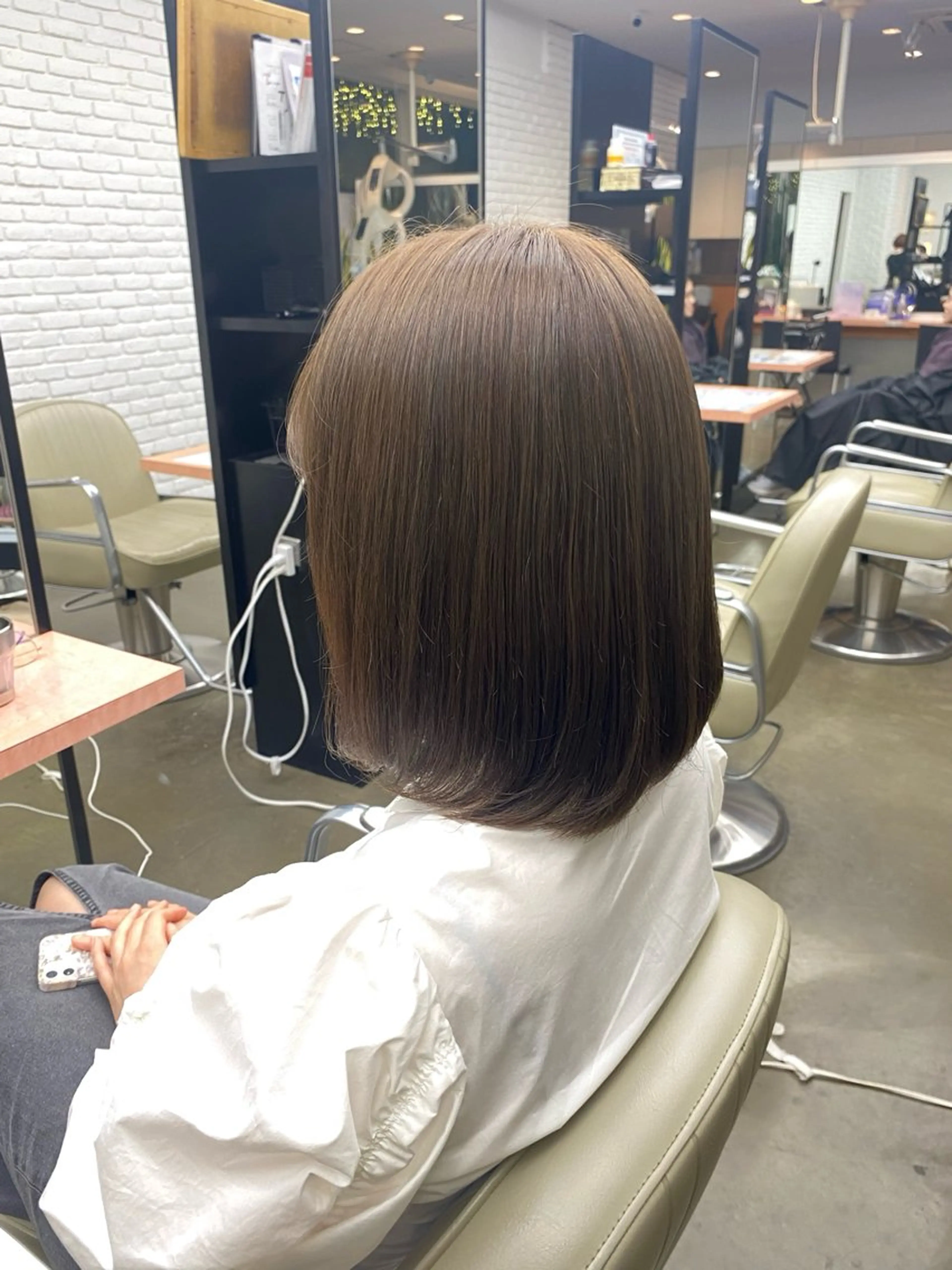 ミディアム カラー ベージュカラー オリーブベージュ DIFINOaoyama所属・🎧ayaka/ボブ /透明感カラー🩵のヘアスタイル