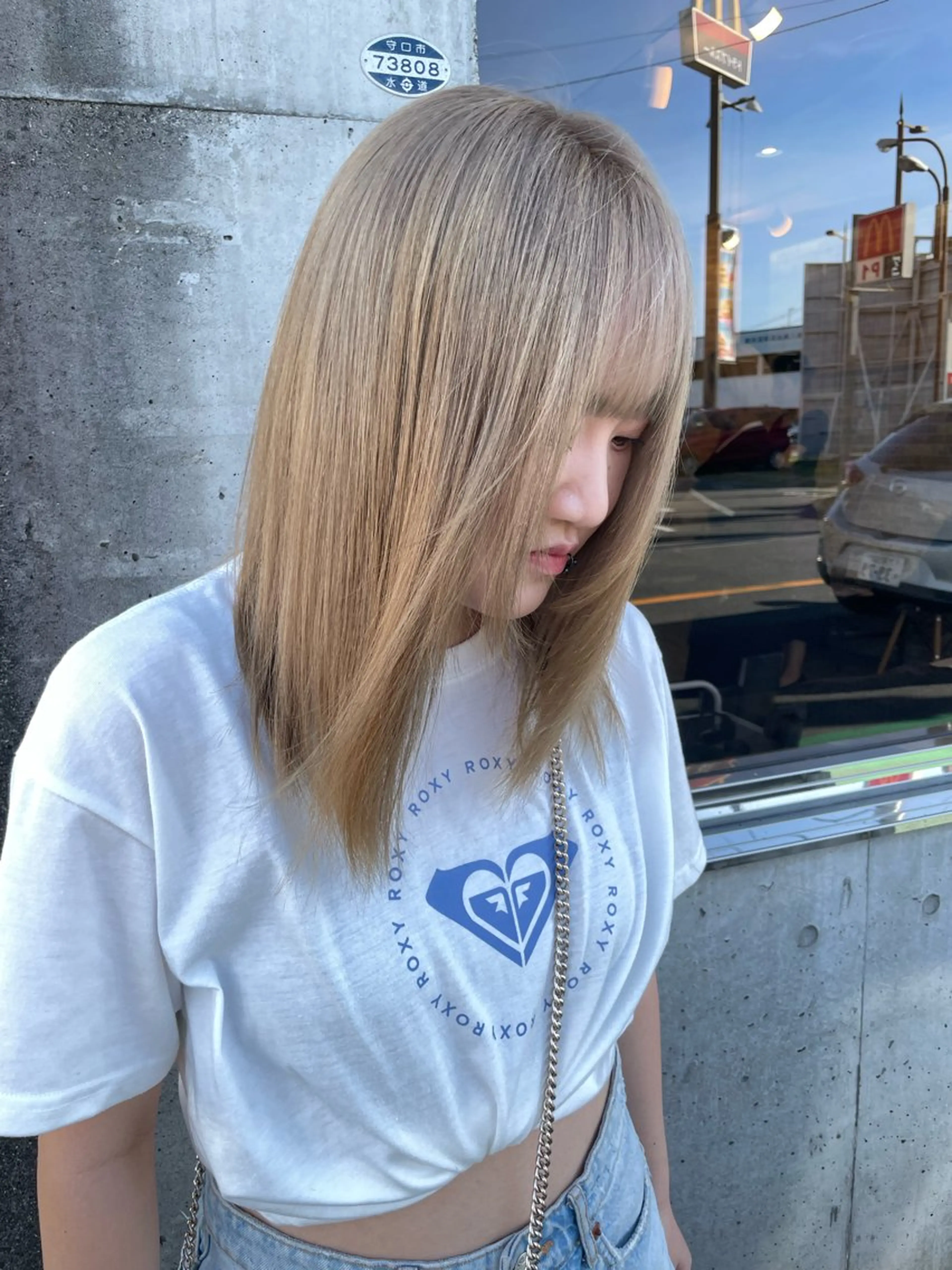 セミロング カラー ヘアカラー シモダ クルミのヘアスタイル