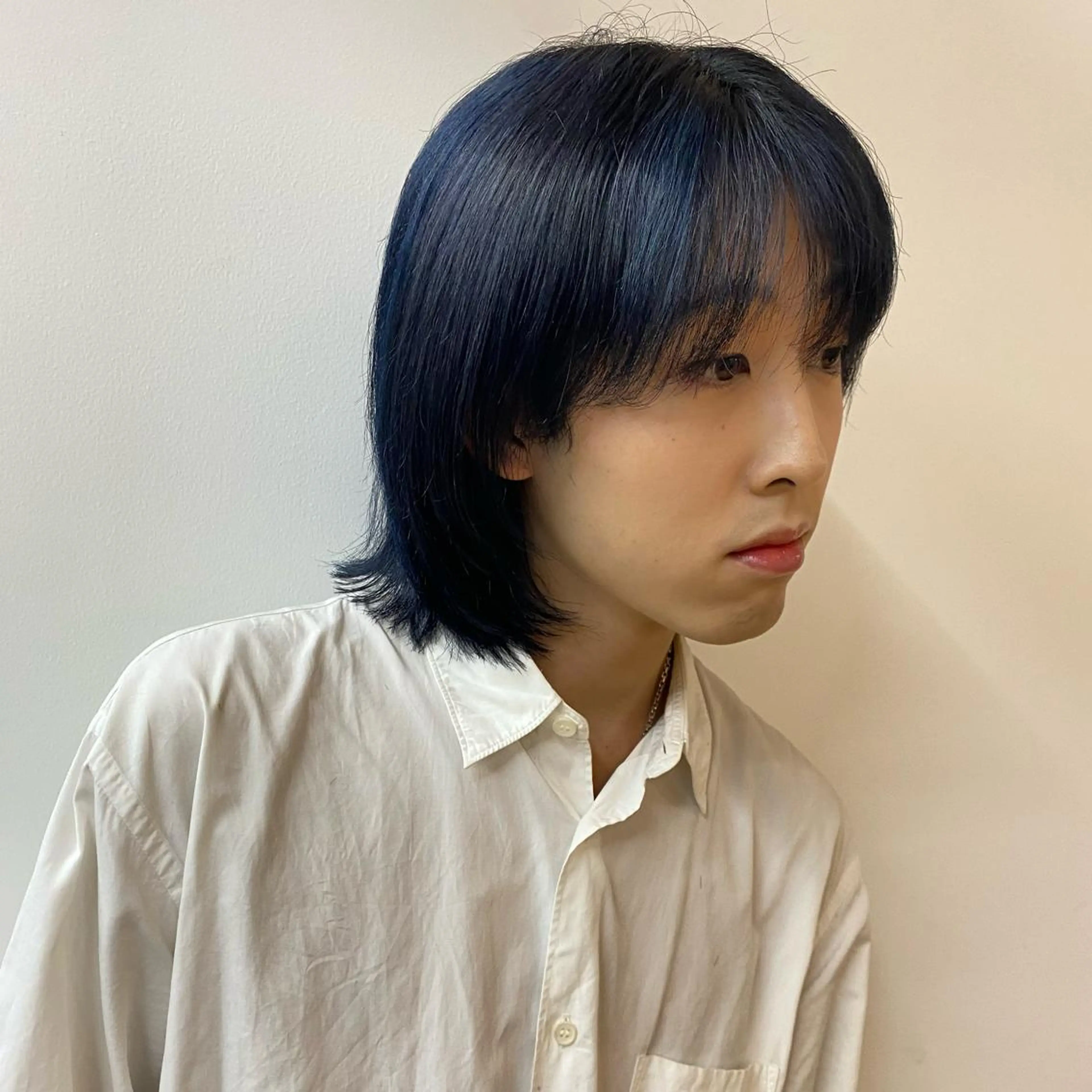 ショート カラー メンズ メンズバレイヤージュ メンズブリーチ センターパート フェードカット メンズハイライト yiye 青山所属・無料カットモデル募集 🌱ひょうがのヘアスタイル