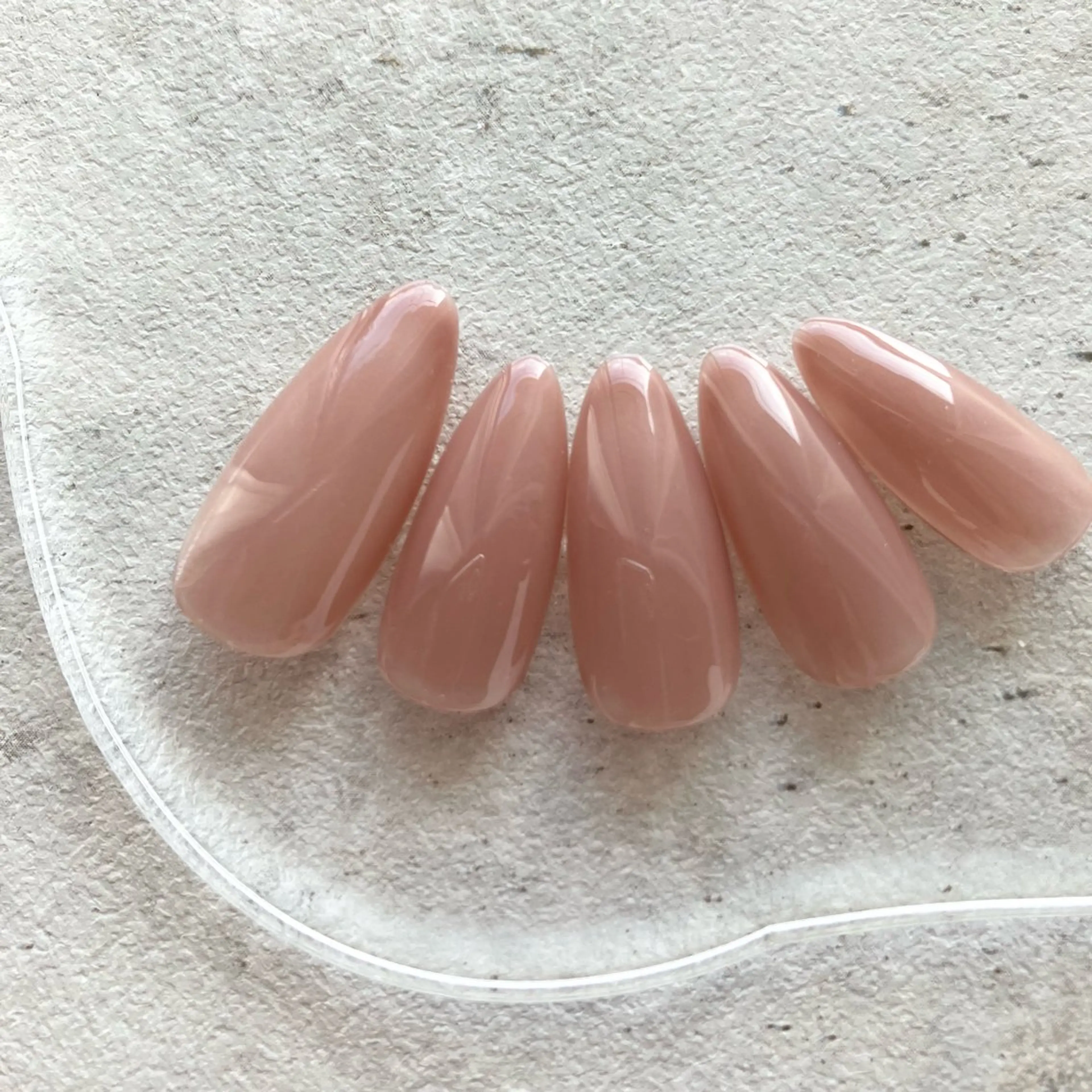 ネイル ワンカラーネイル ハンドネイル MALAMA NAILのネイルデザイン